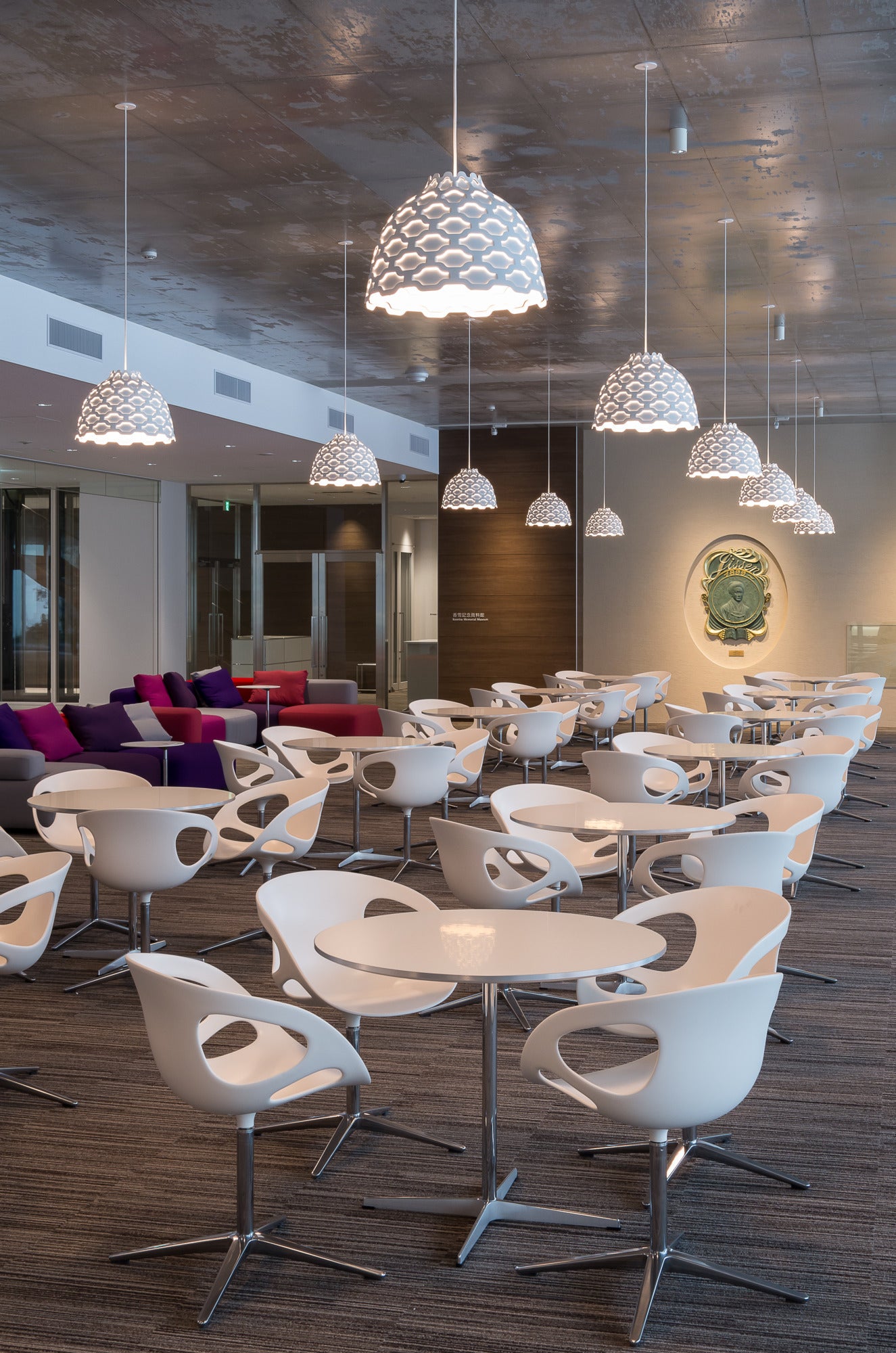 Závesná lampa LC SHUTTERS biela