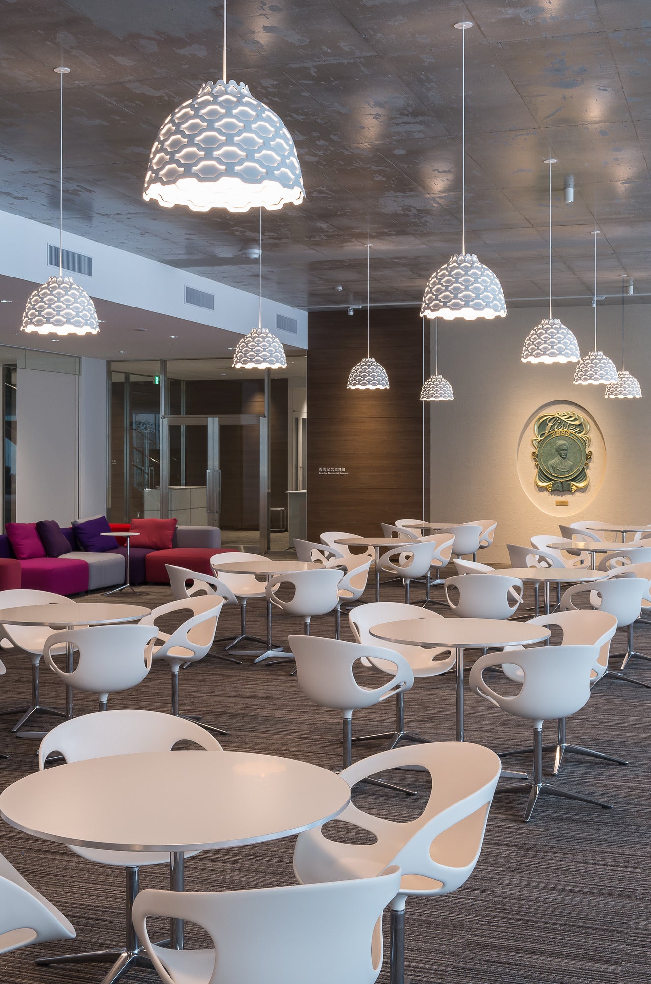 Závesná lampa LC SHUTTERS biela