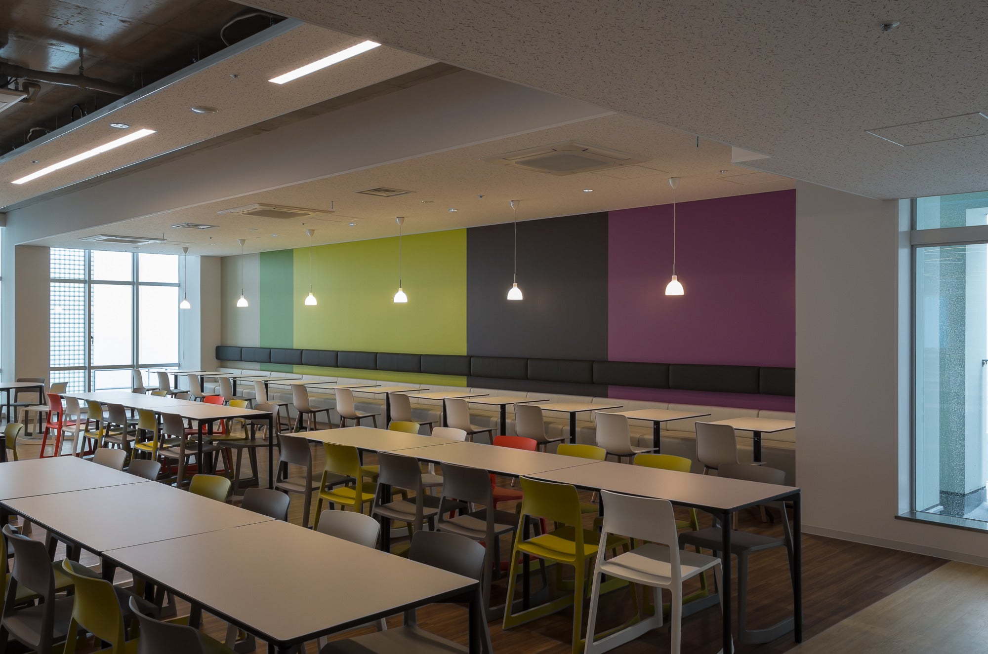 Závesná lampa TOLDBOD GLASS biela