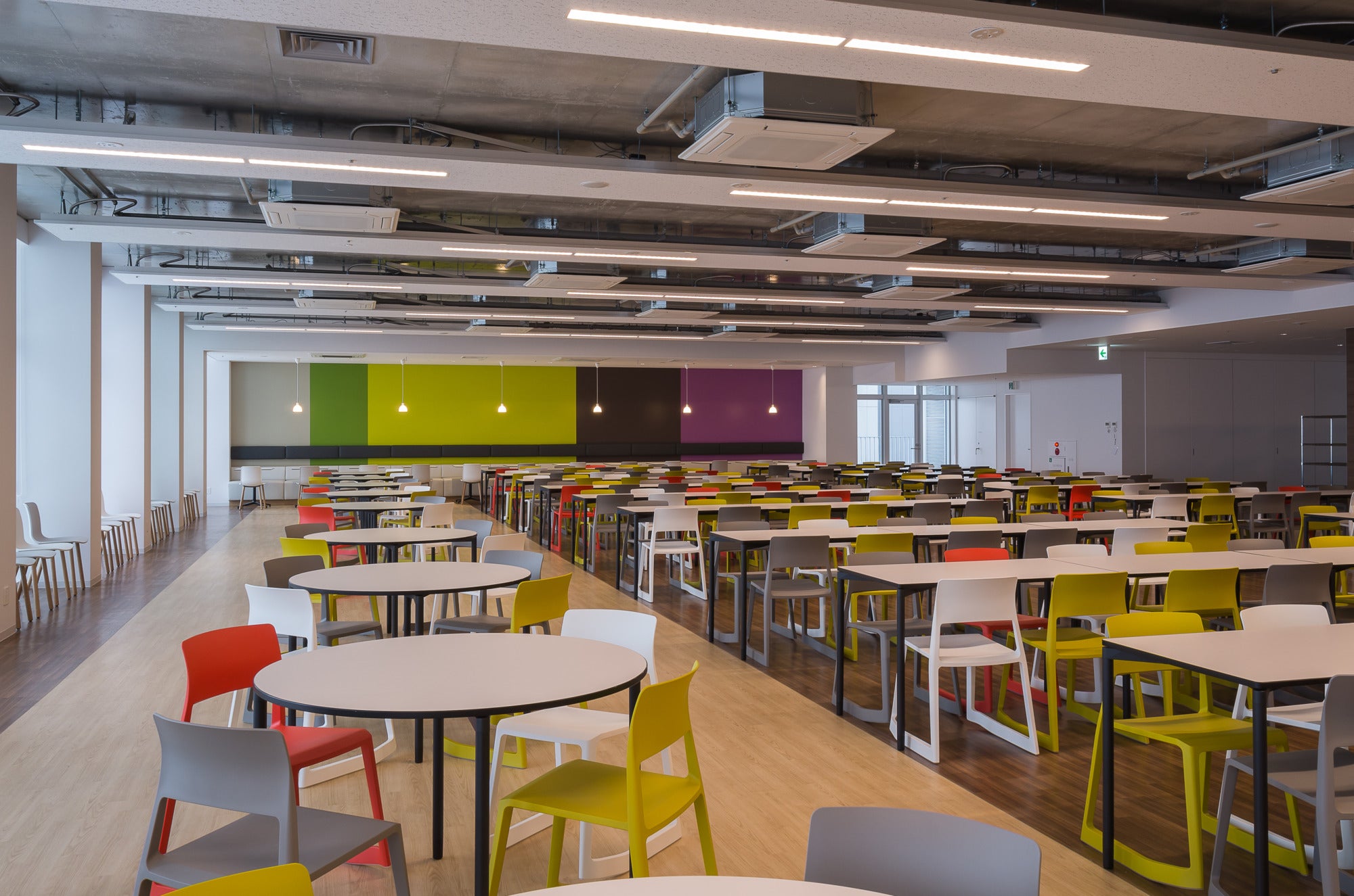 Závesná lampa TOLDBOD GLASS biela