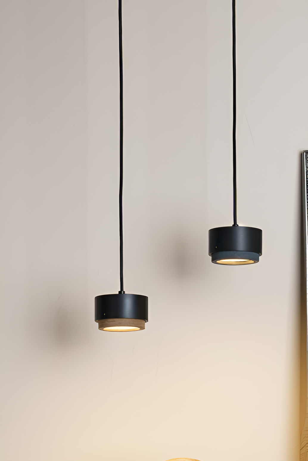 JUBI pendant lamp in aluminum with concrete