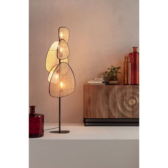 Komoda 4-dverová MADEIRA z masívneho dreva s čiernym podstavcom