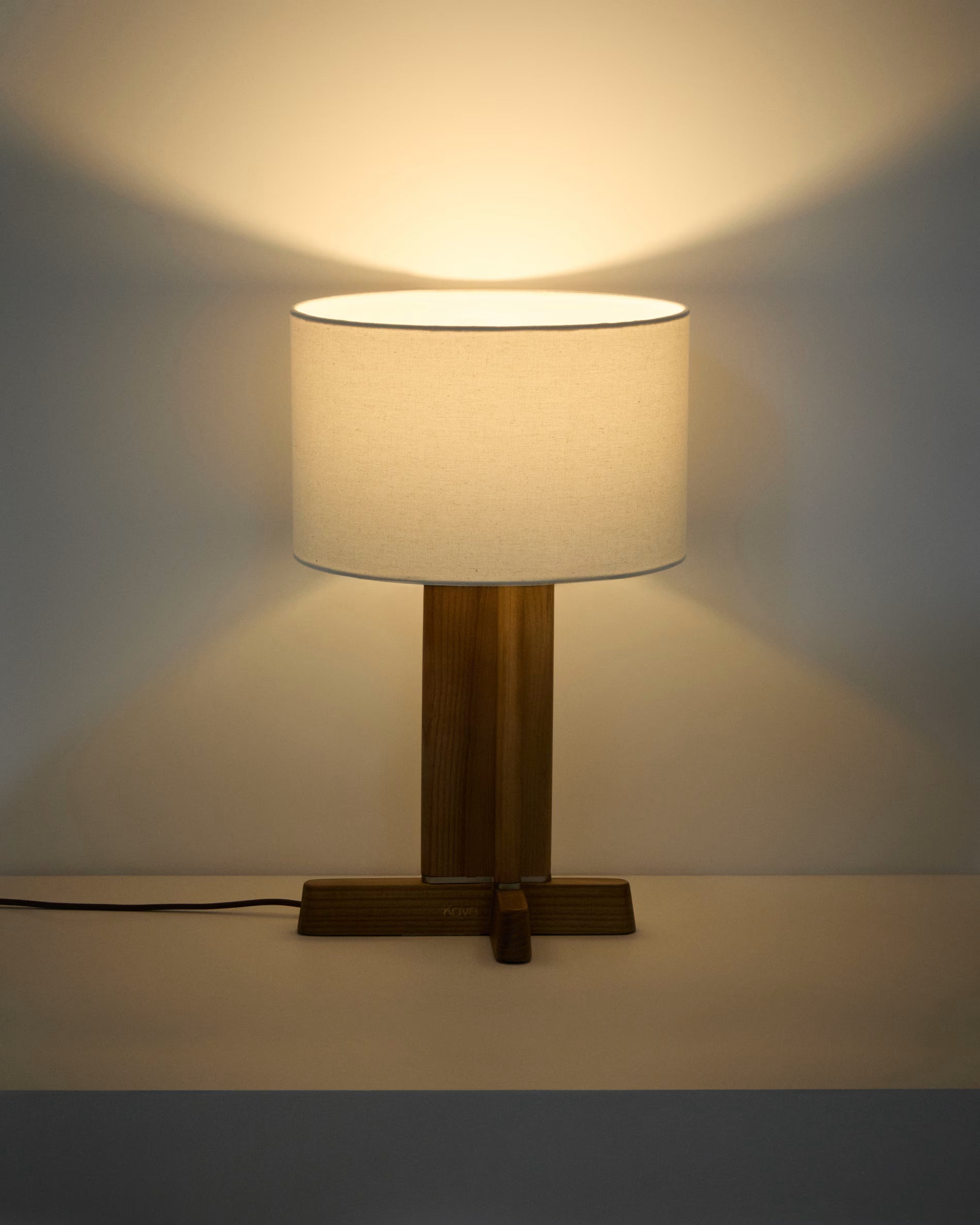 NIANI Table Lamp in Gray with Wooden Base