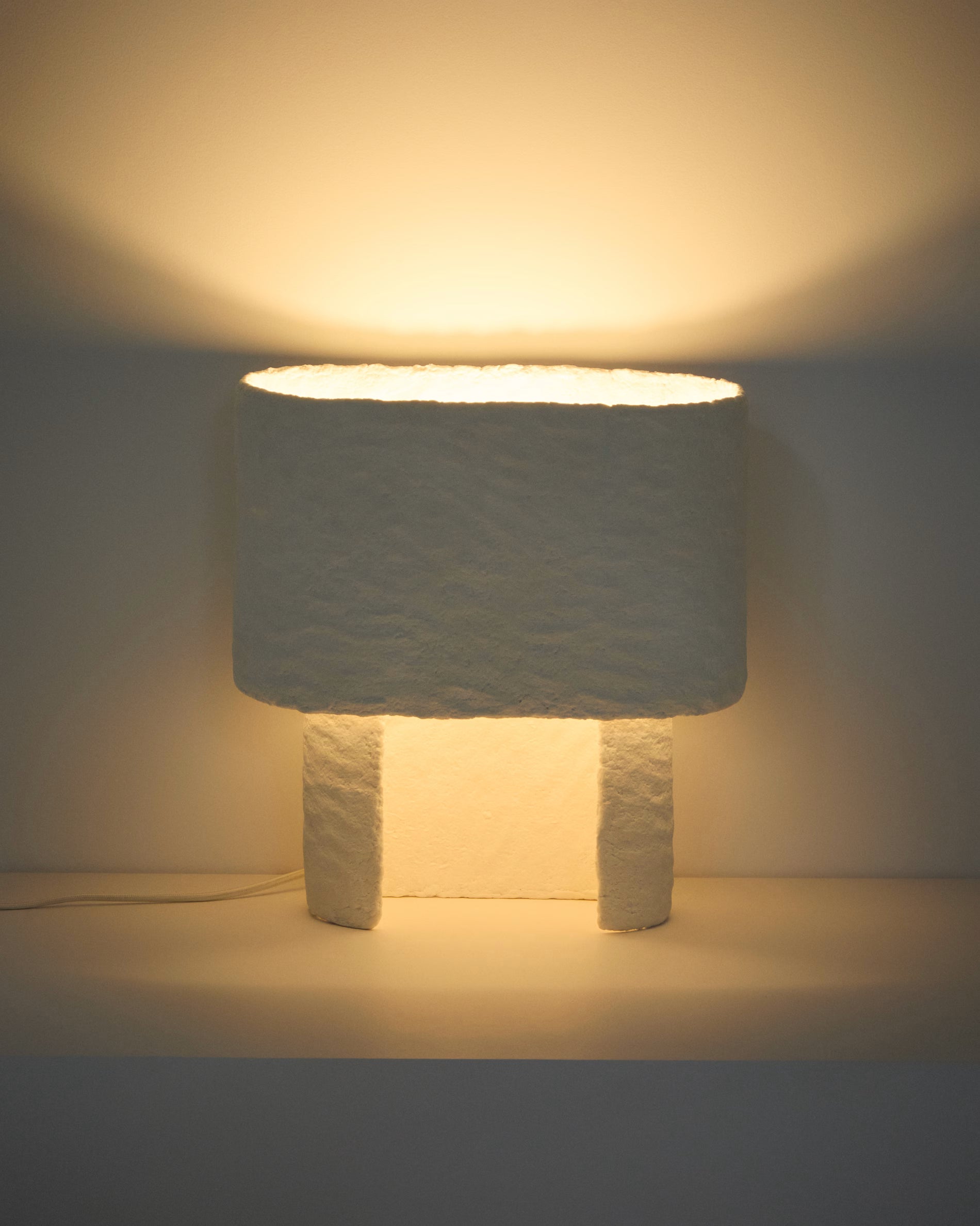 Stolná lampa BEDALA biela