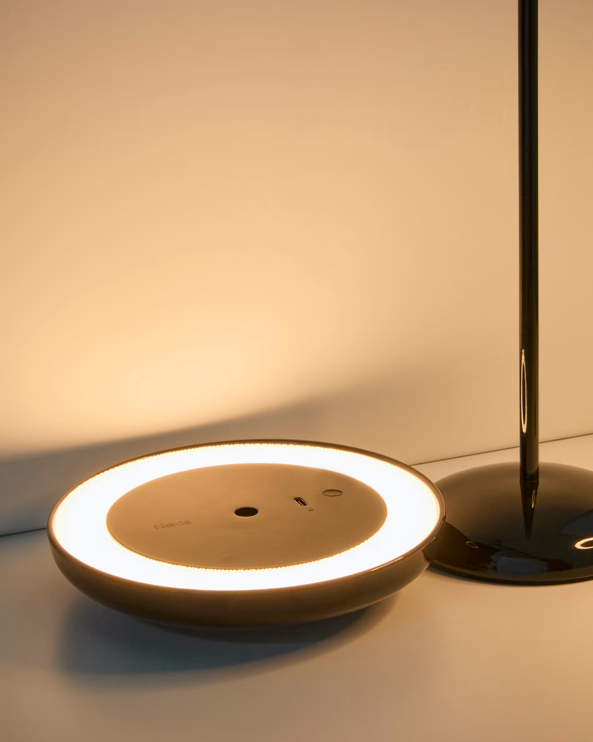 Portable lamp PORTE black