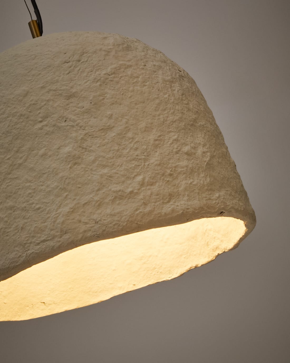 Lampa wisząca SINEU biały papier mâché – ujęcie 3