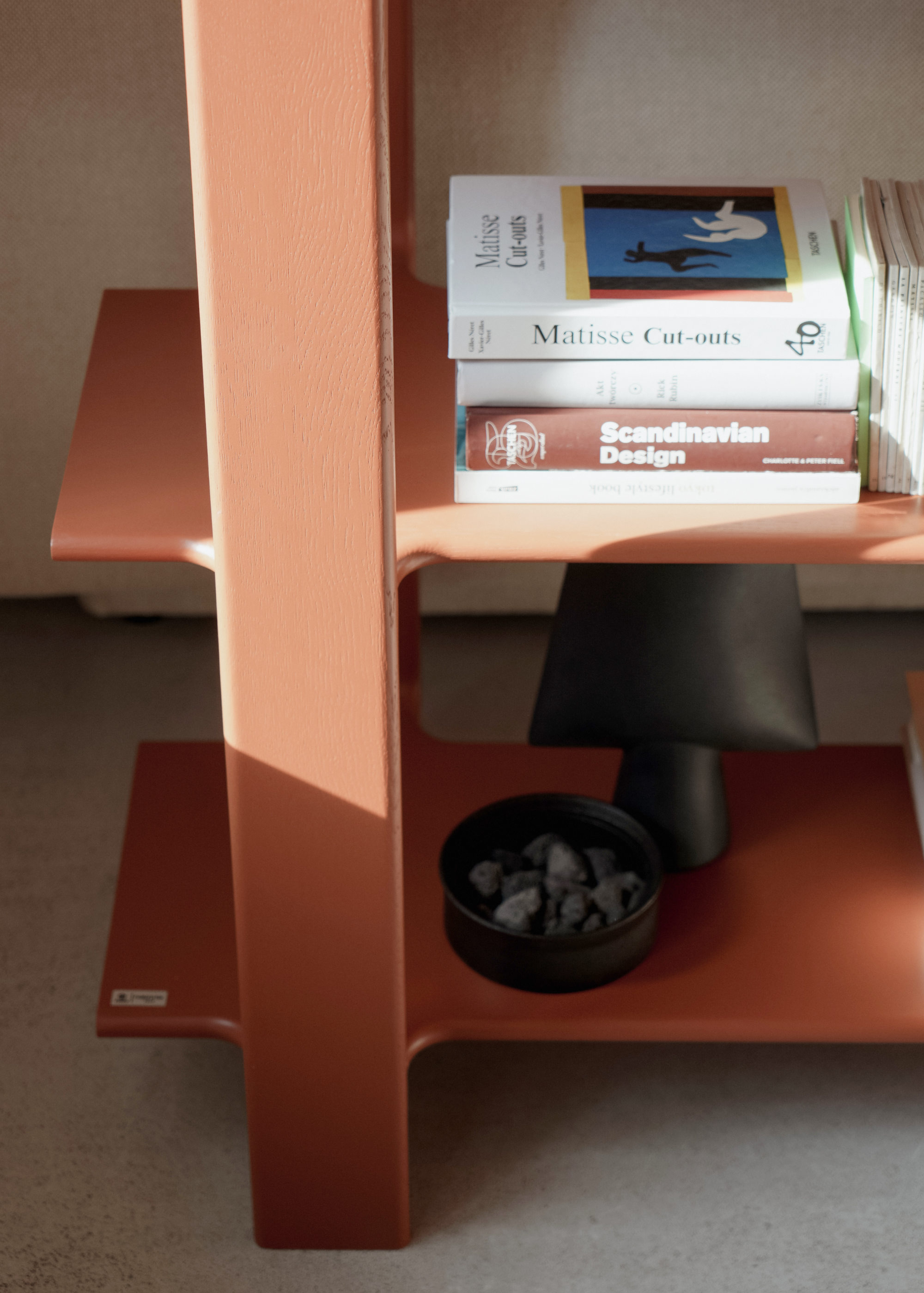 LIGO Shelf in Cobalt Oak Wood