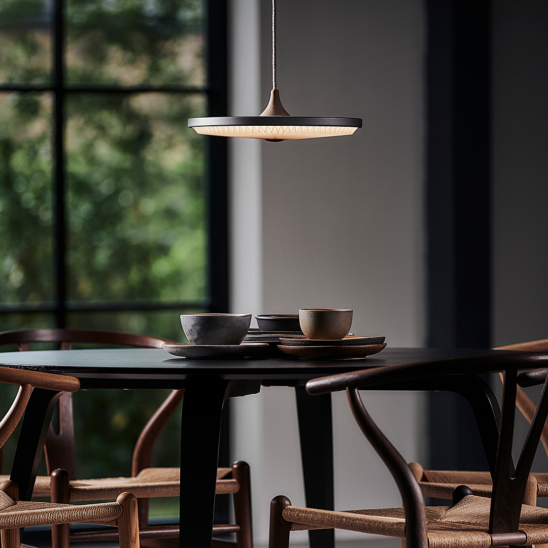 Závesná lampa MODEL 198 SOLEIL údený dub