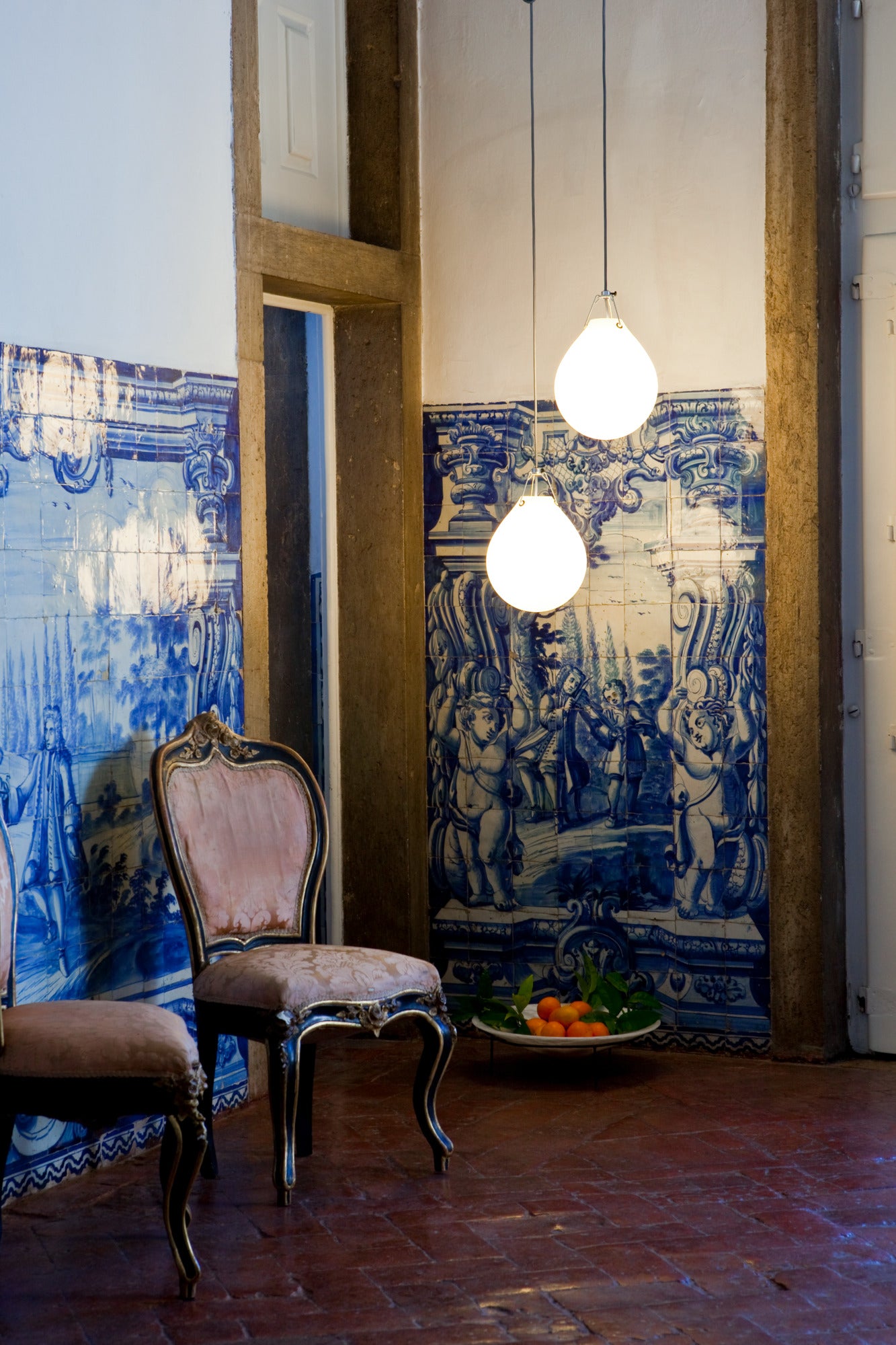 MOSER white pendant lamp