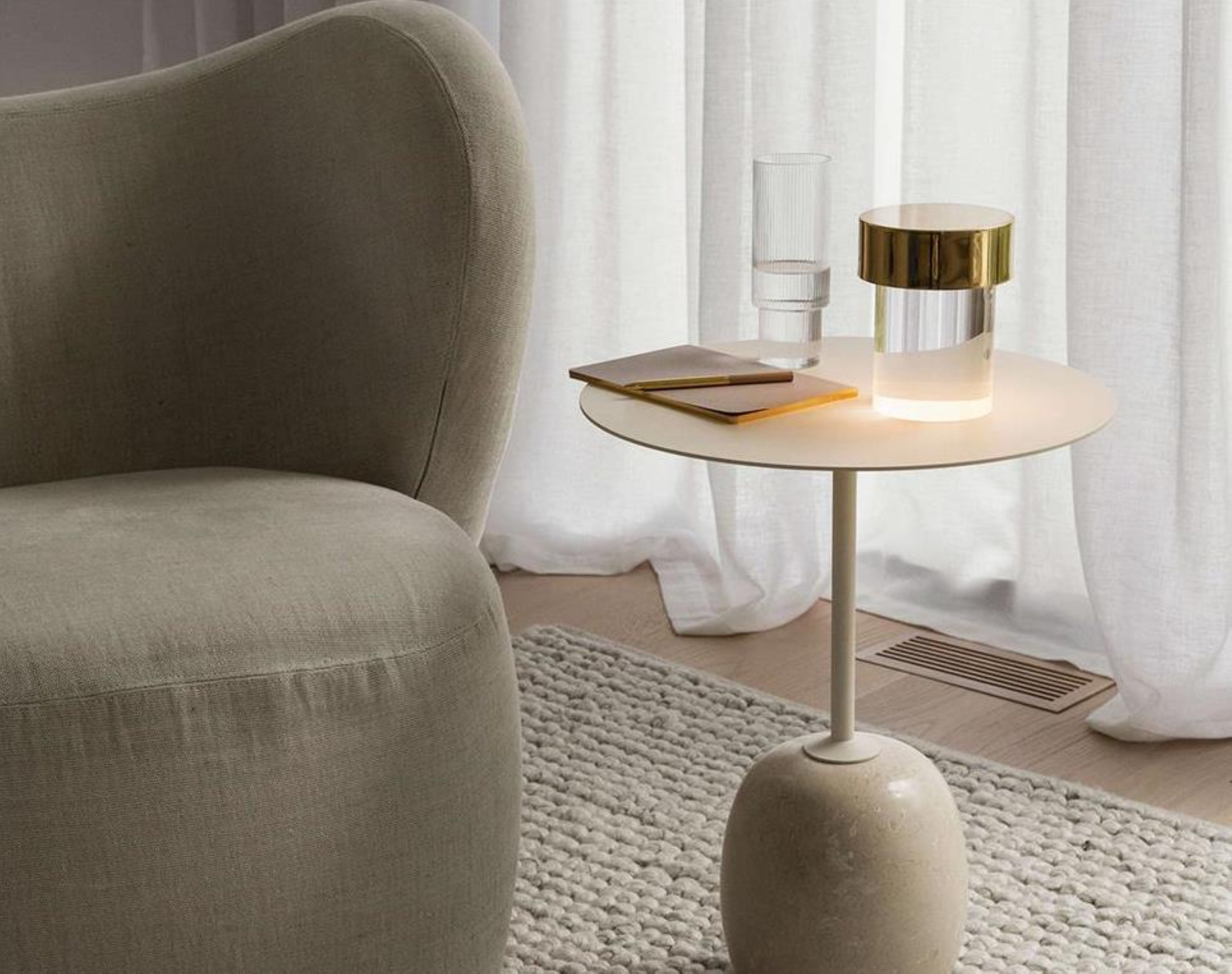 Prenosná lampa LAST ORDER FLUTED mosadzná