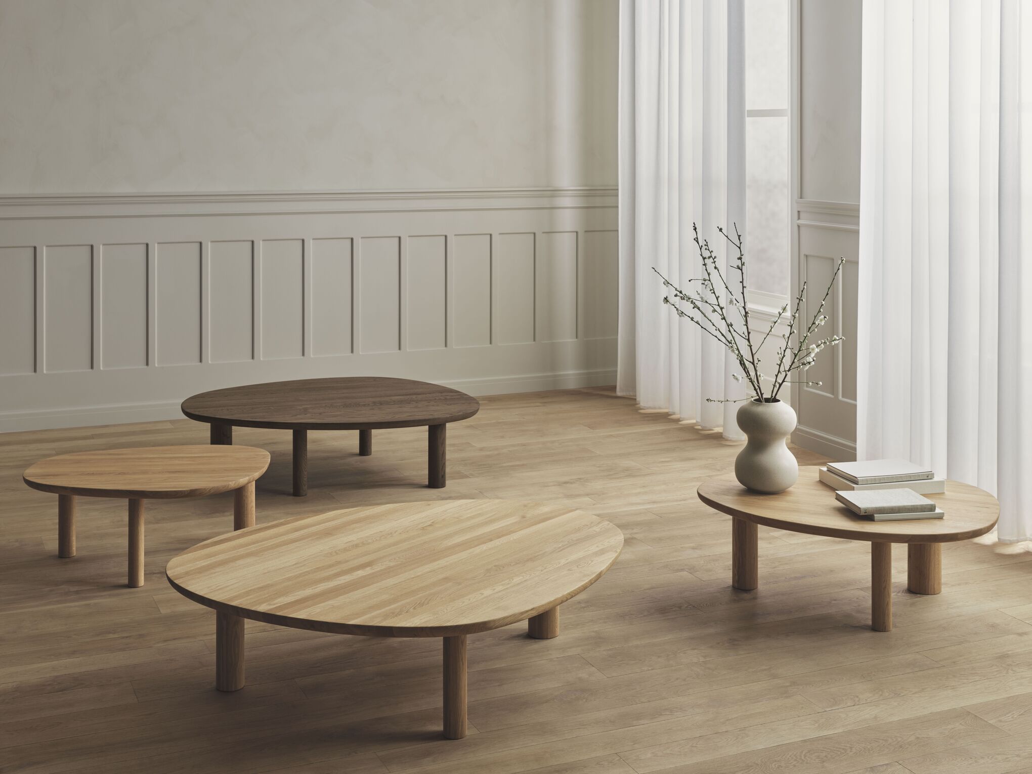 Konferenčný stolík LATCH z dubového dreva