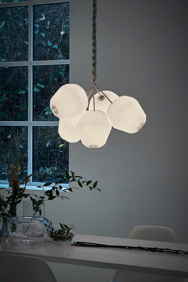 Závesná lampa MODEL 130 KYTICA 5 biela