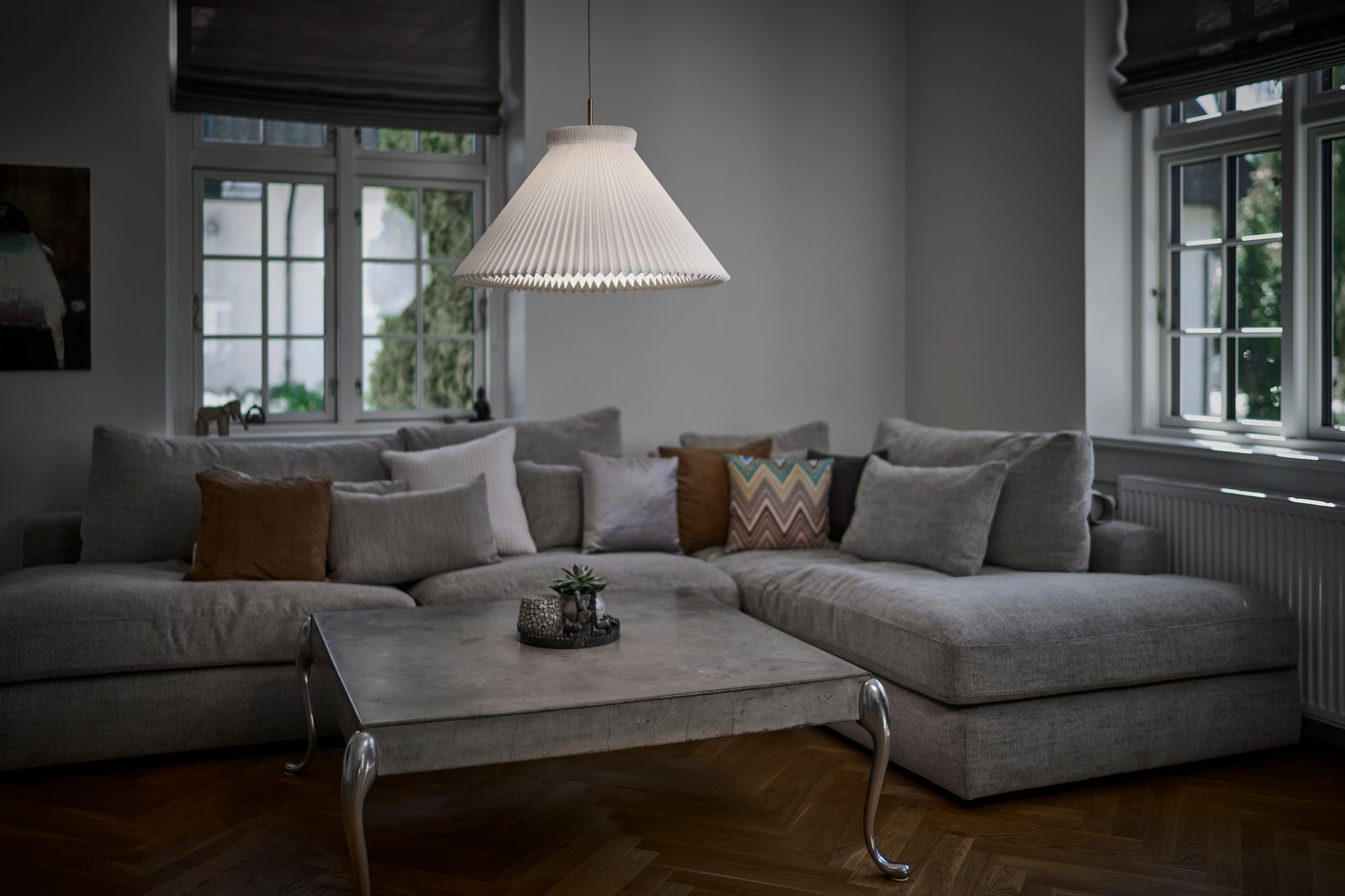 Závesná lampa MODEL 1 biela