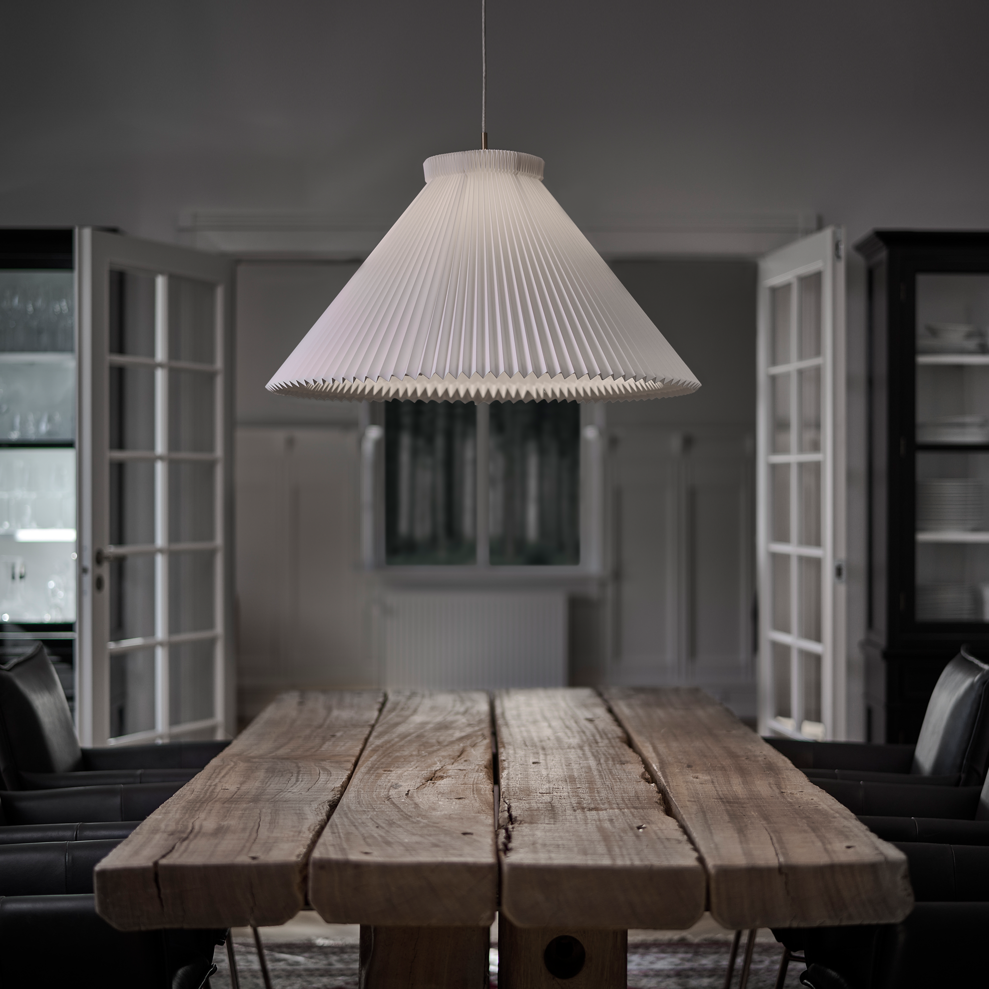 Závesná lampa MODEL 1 biela