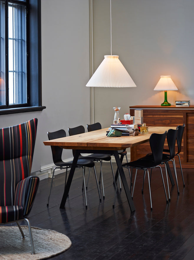 Table lamp MODEL 343 white with green base