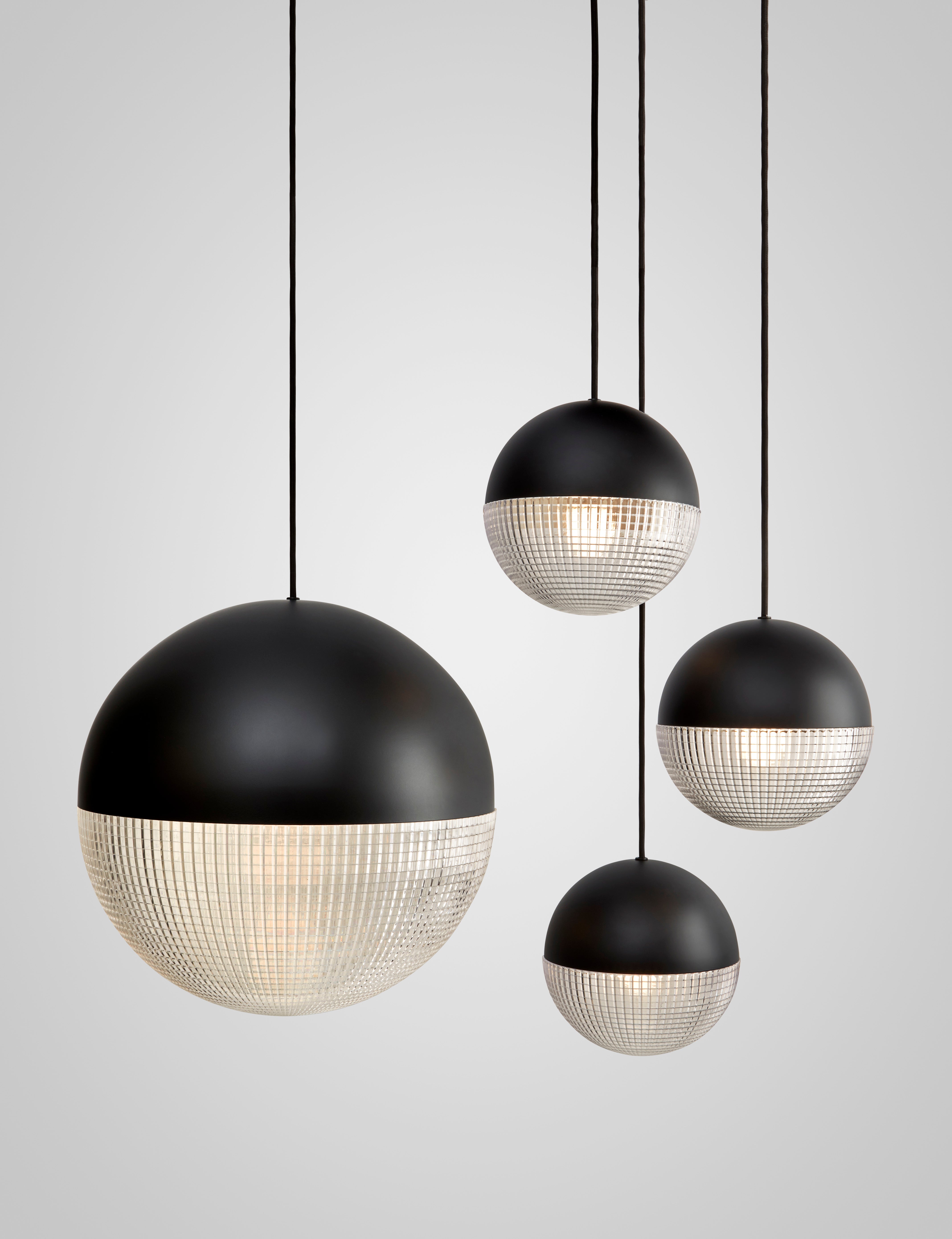 Lustrová lampa LENS FLAIR matná čierna
