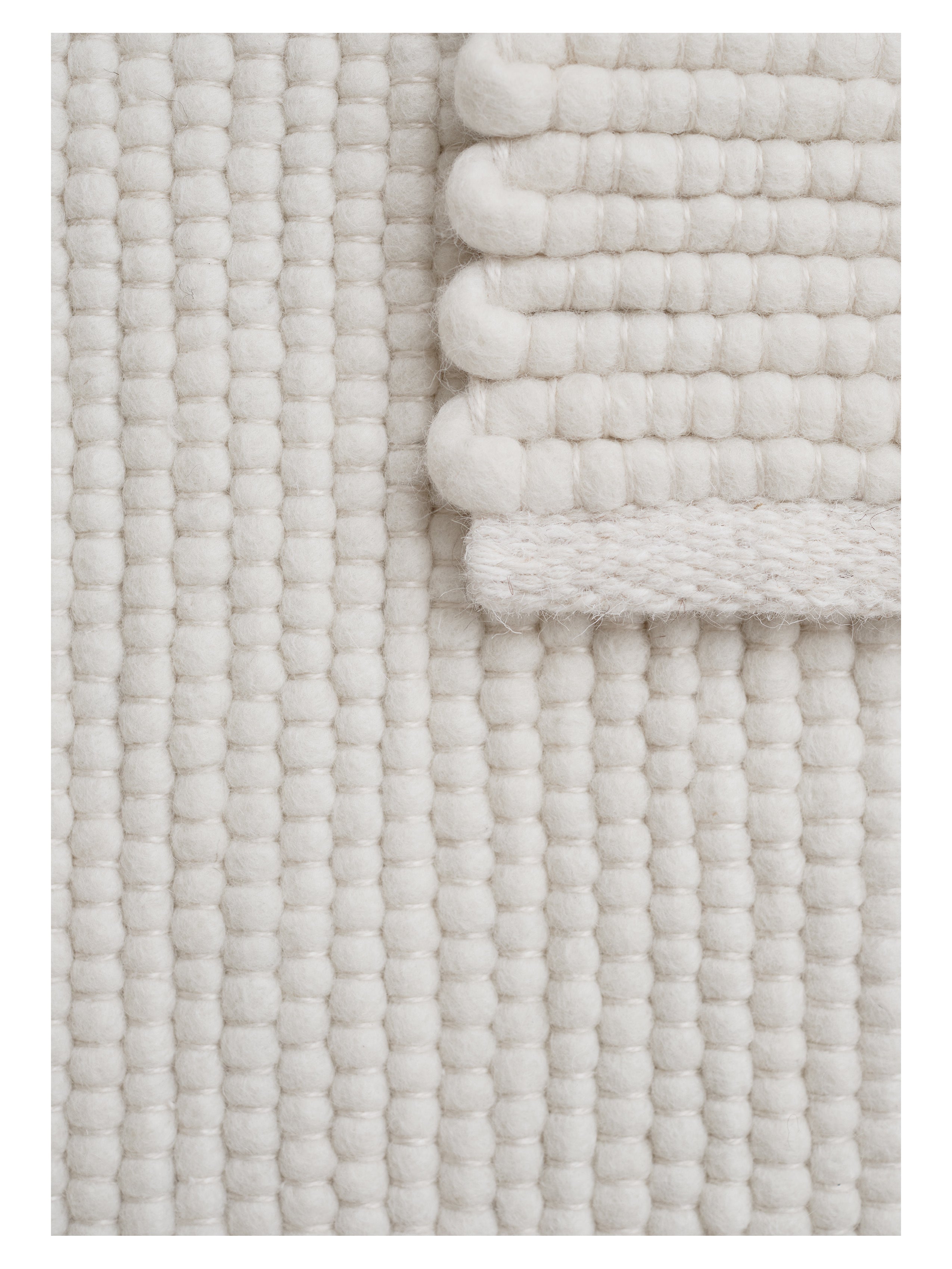 Agner white rug