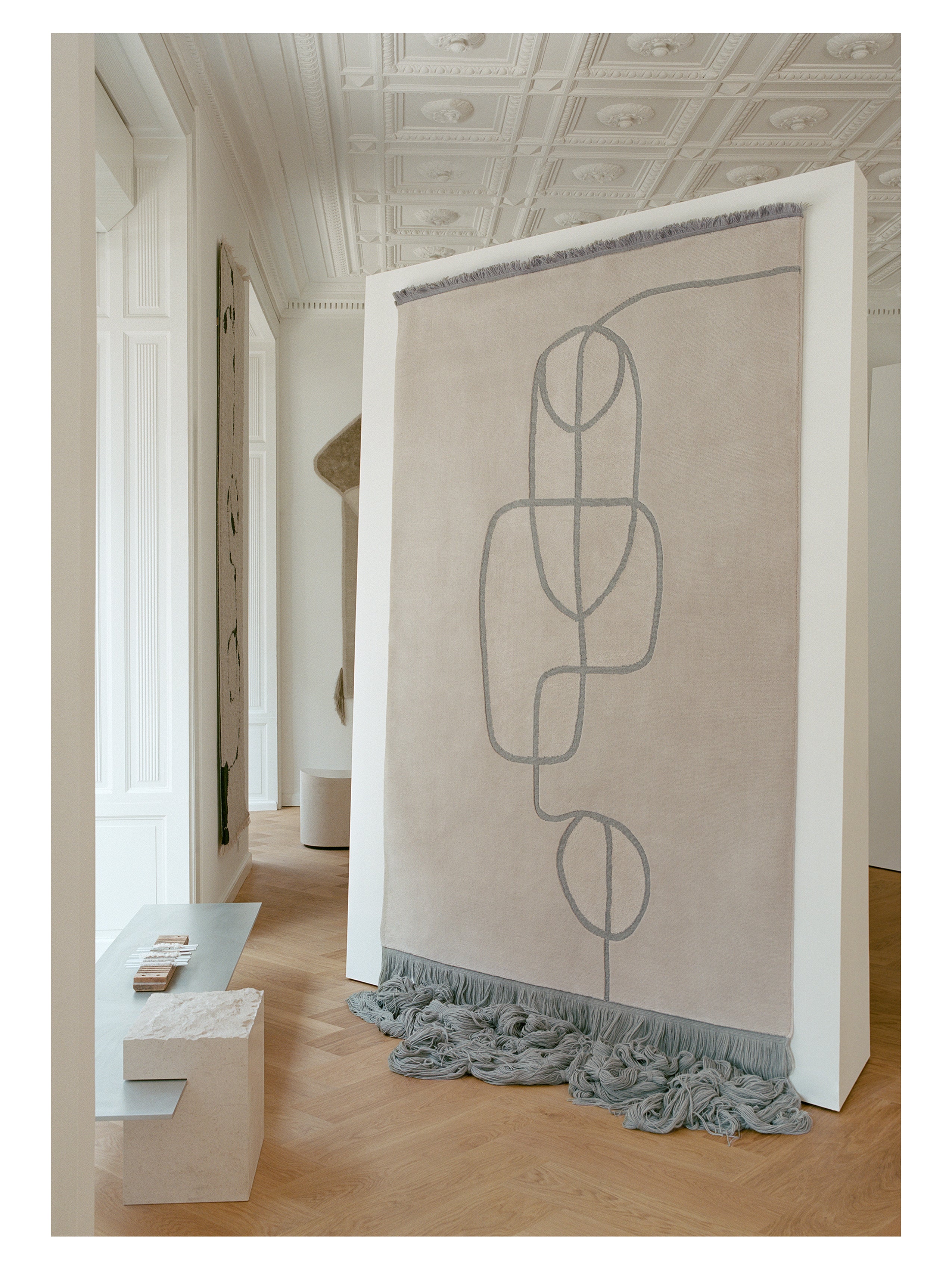 Koberec LINEAL FLOW béžový so šedou