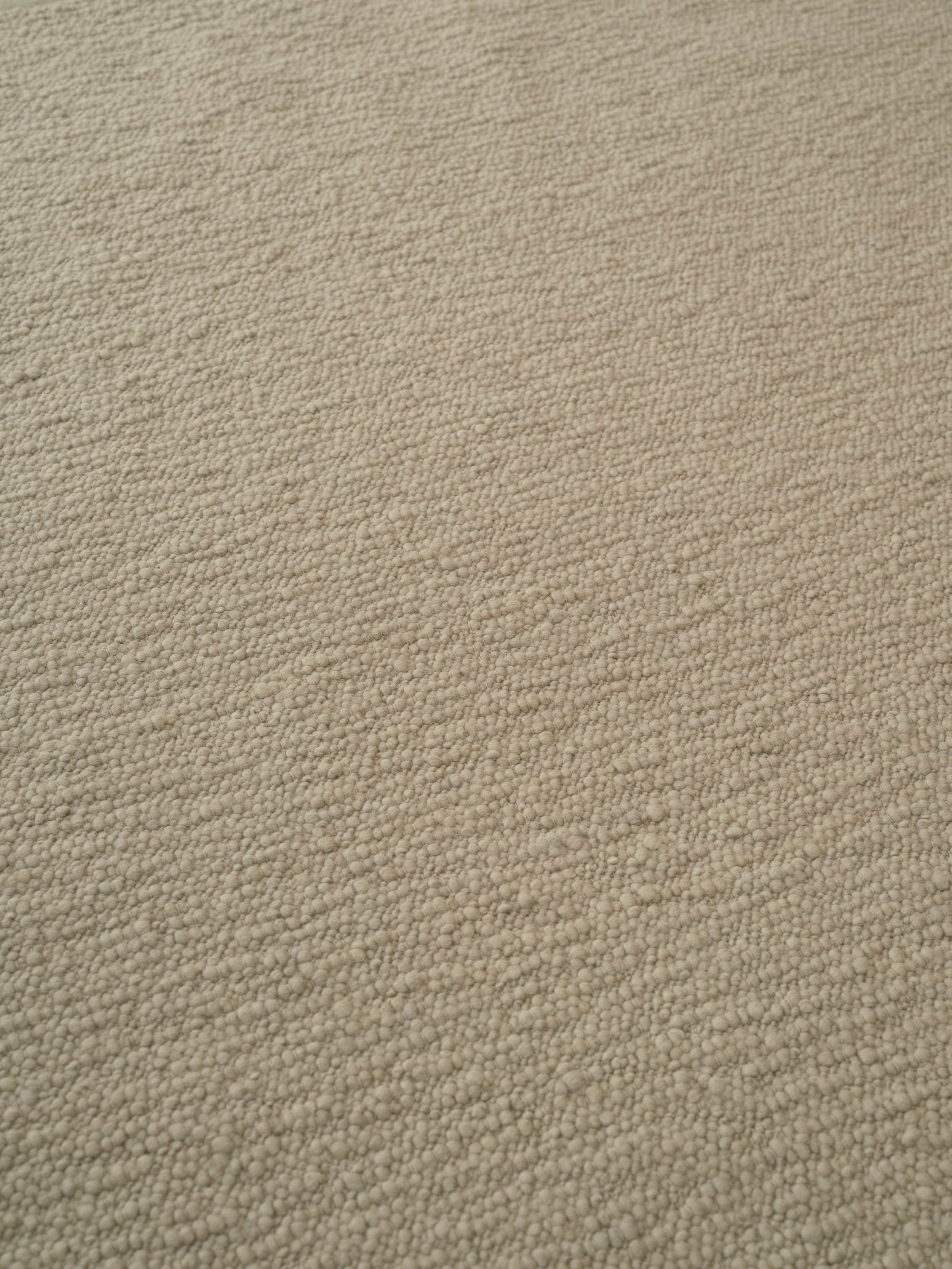PEBBLED POEM Beige Rug