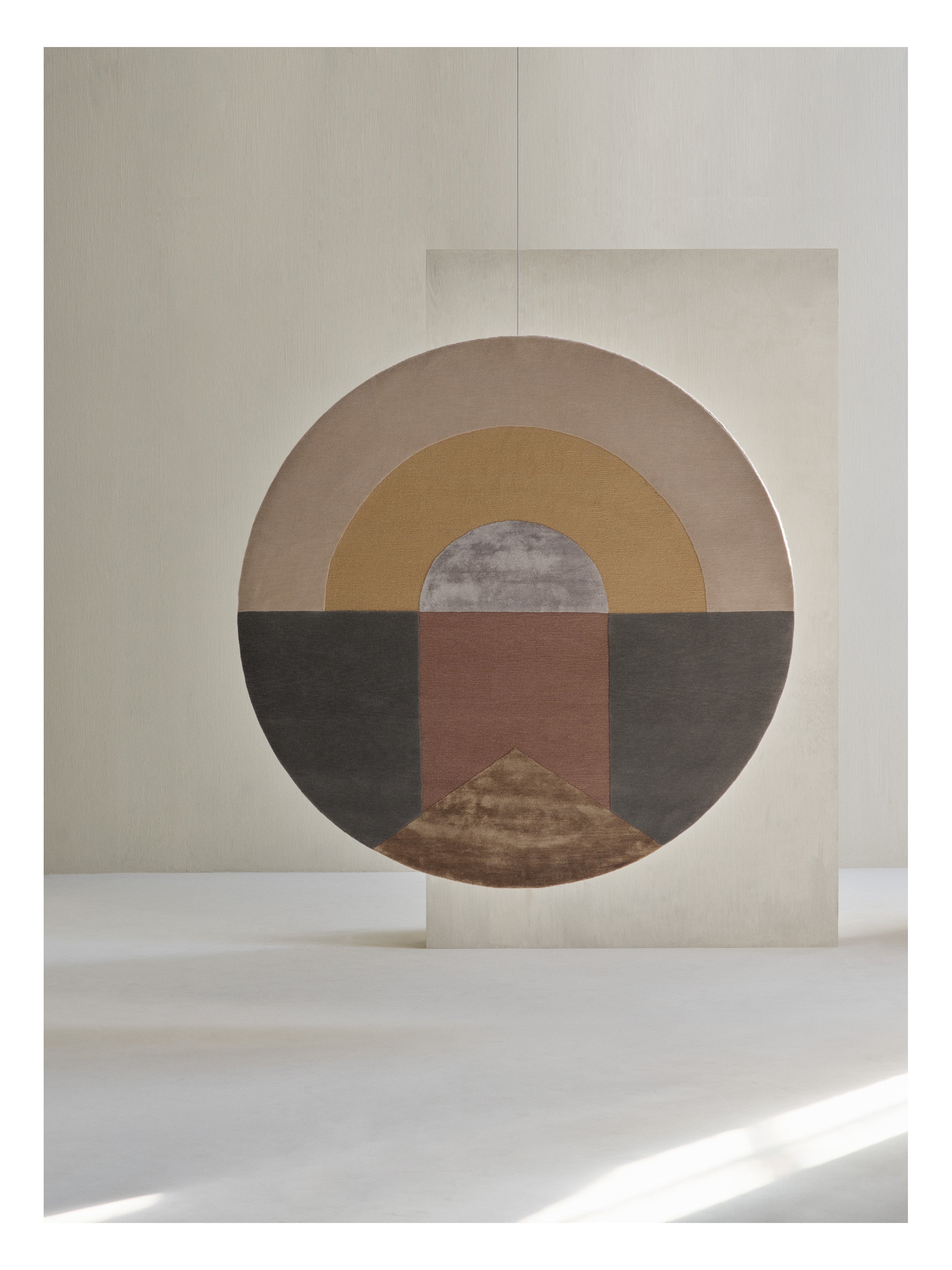 Round rug SERAPHIC SUN yellow with green