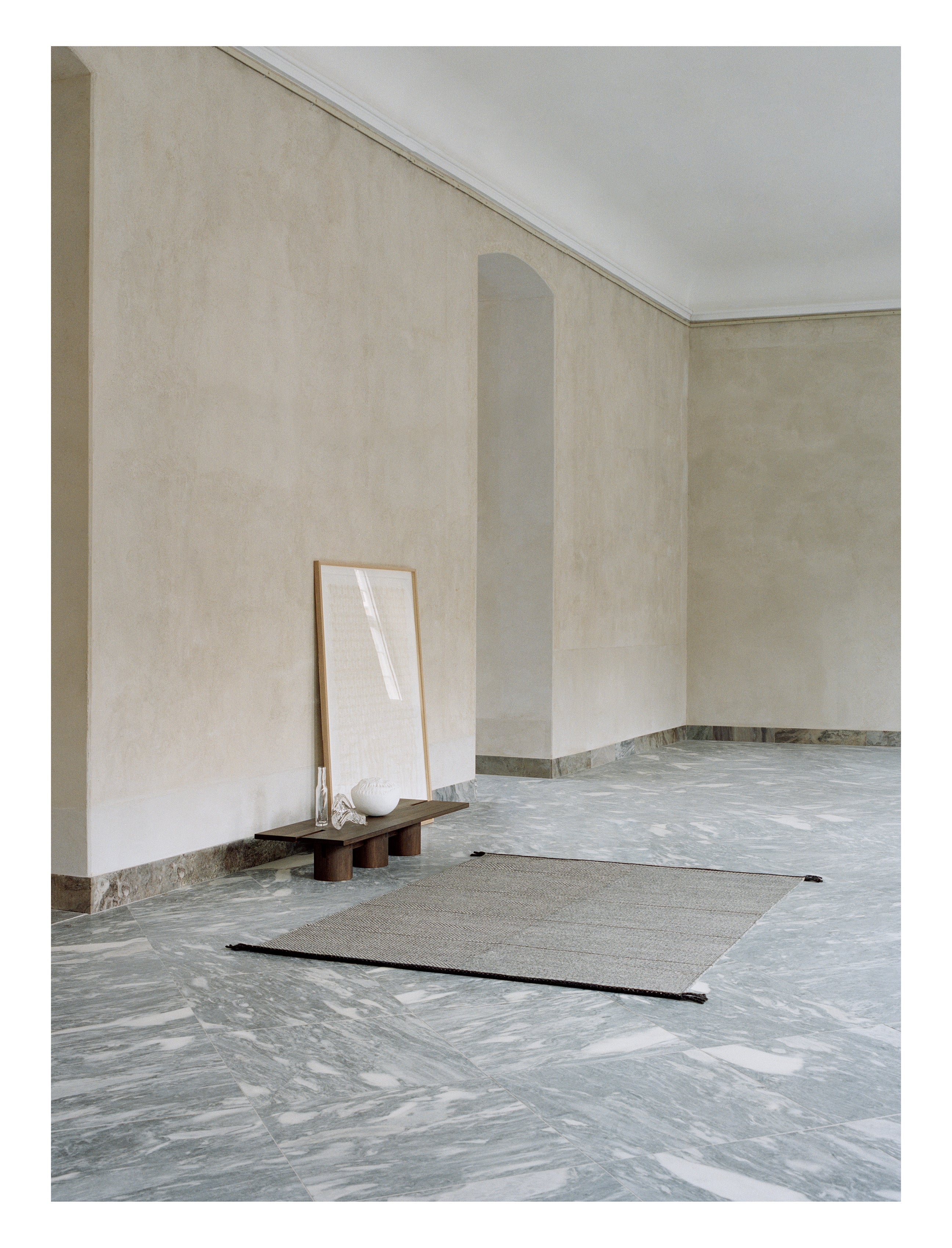 VISION WALK Gray Rug with Dark Gray