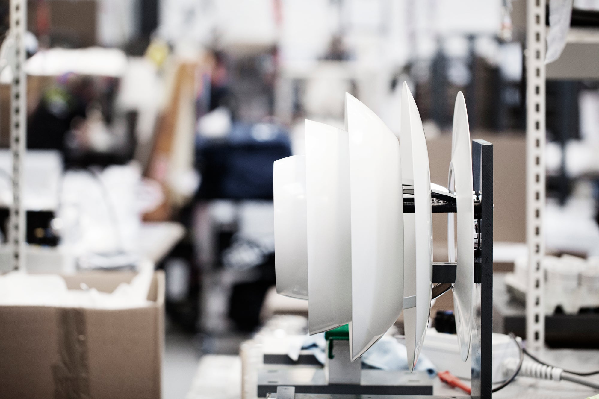 Závesná lampa PH SNOWBALL biela s chrómovým povrchom