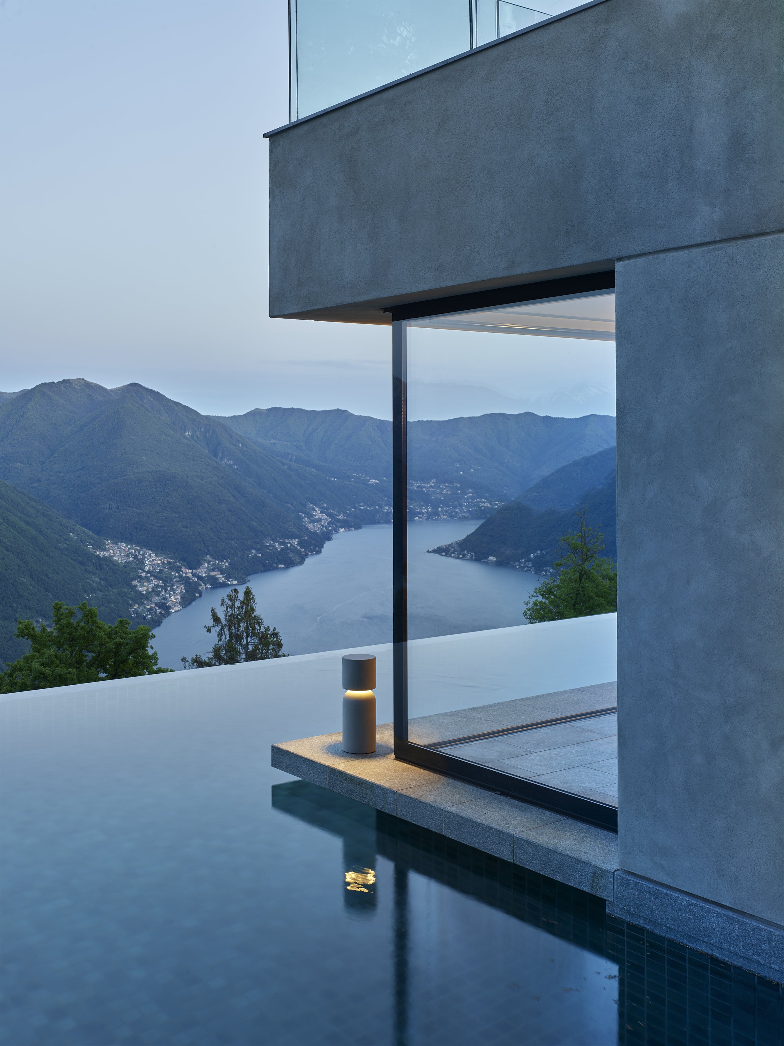 NUI Gray Outdoor Floor Lamp