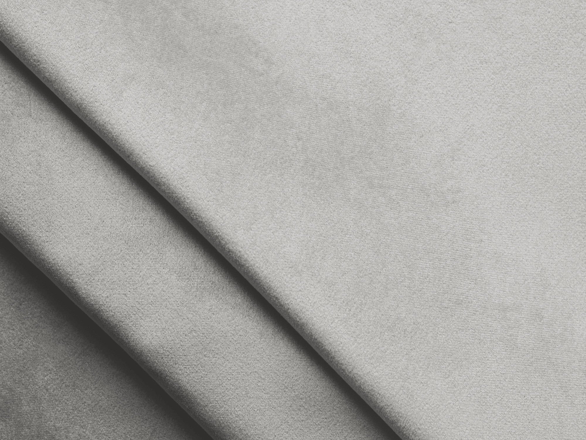 Sametová stolička MAIA strieborná s čiernym dubovým podstavcom