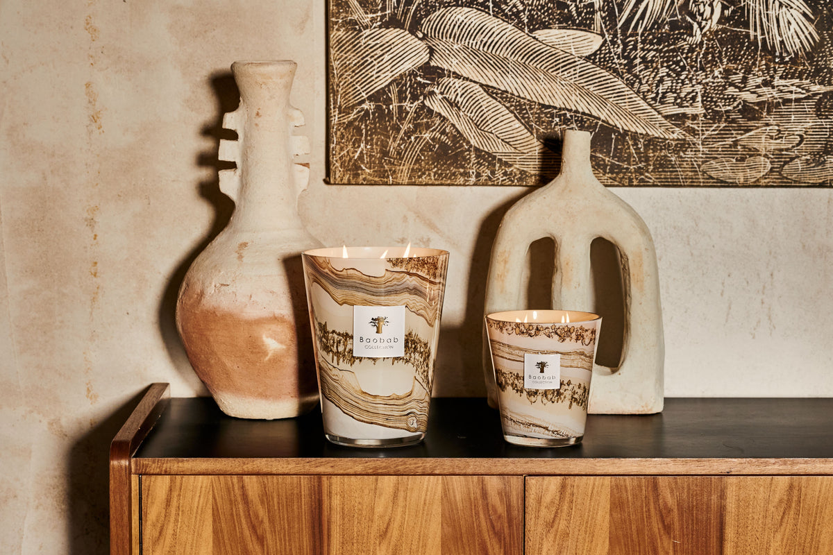 Aromatická sviečka SAND SILOLI s cedrom, tonkovým bôbom a limetkou