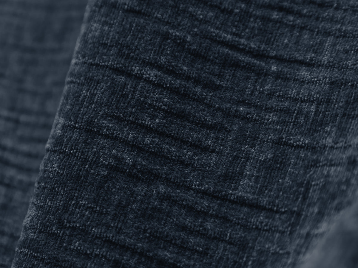Puf z tkaniny szenilovej VANDA kráľovská modrá