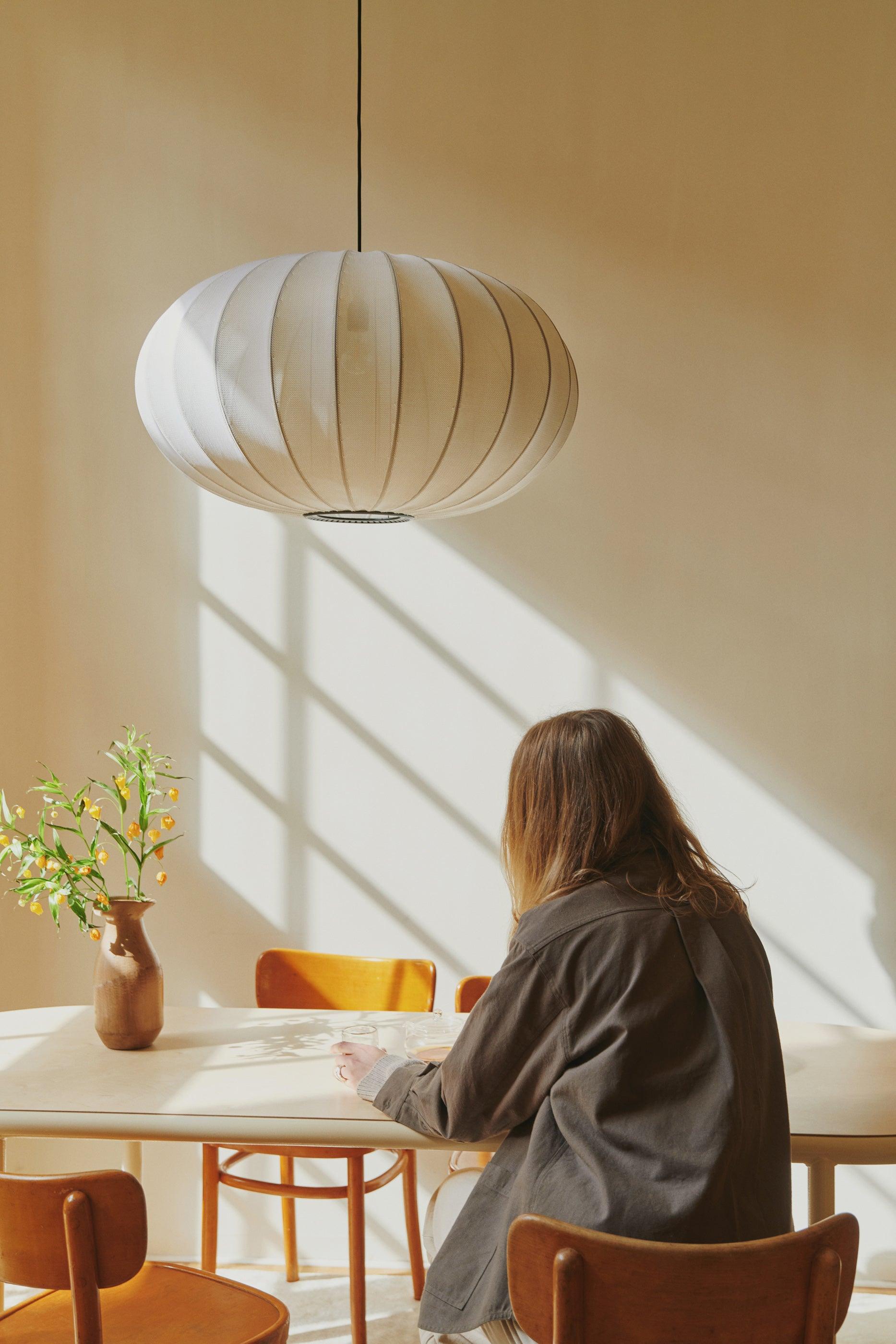 Závesná lampa KNIT-WIT OVAL čierna