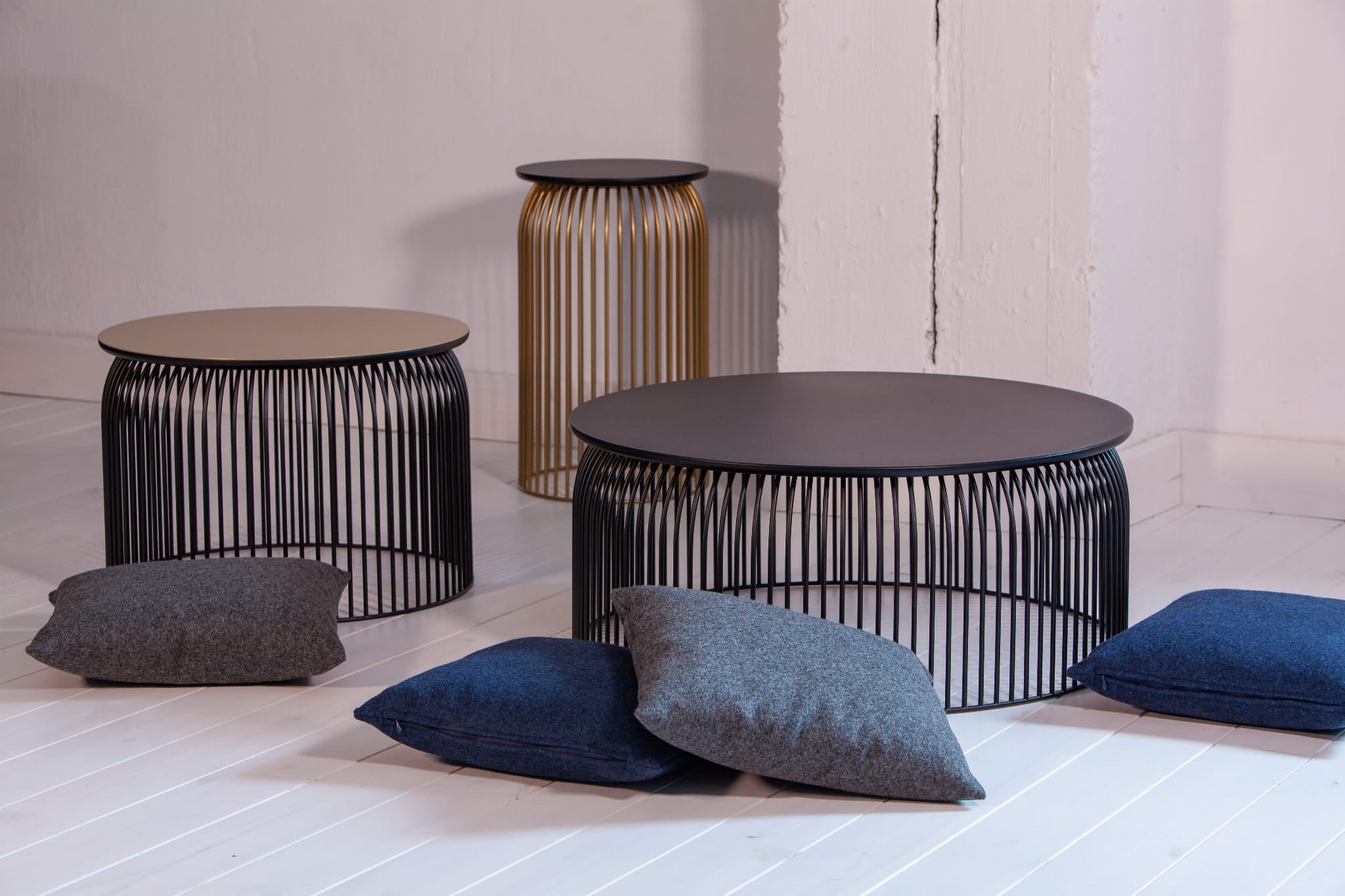 DRU black coffee table