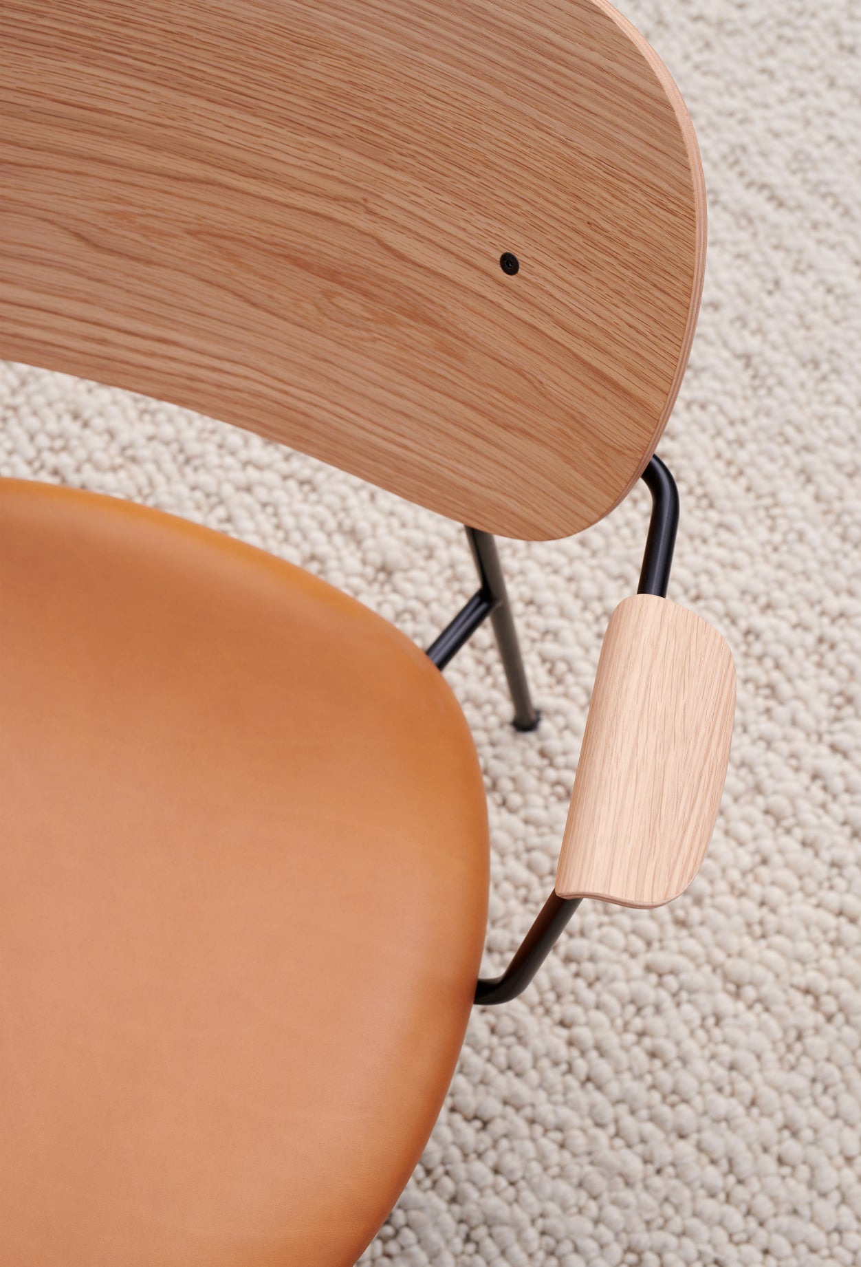 Armchair CO light beige with oak backrest