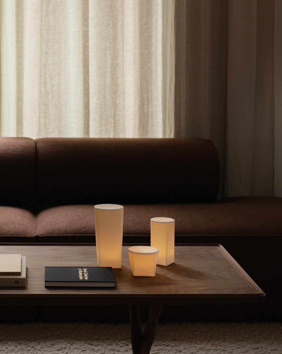 Kávový stolík JÄGER z dubového dreva