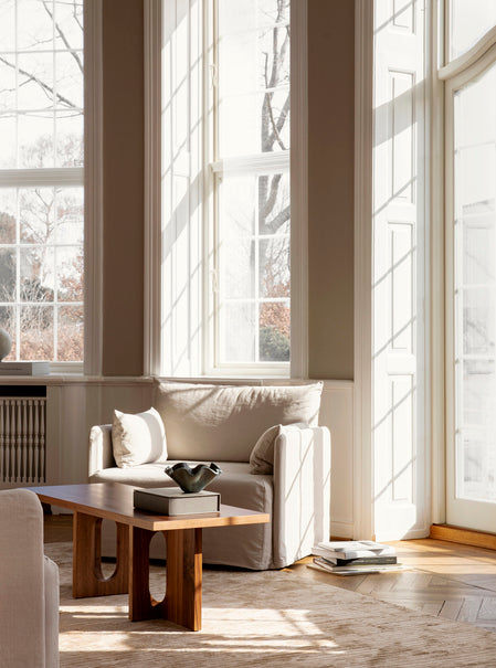 Kávový stolík ANDROGYNE dubový dyha