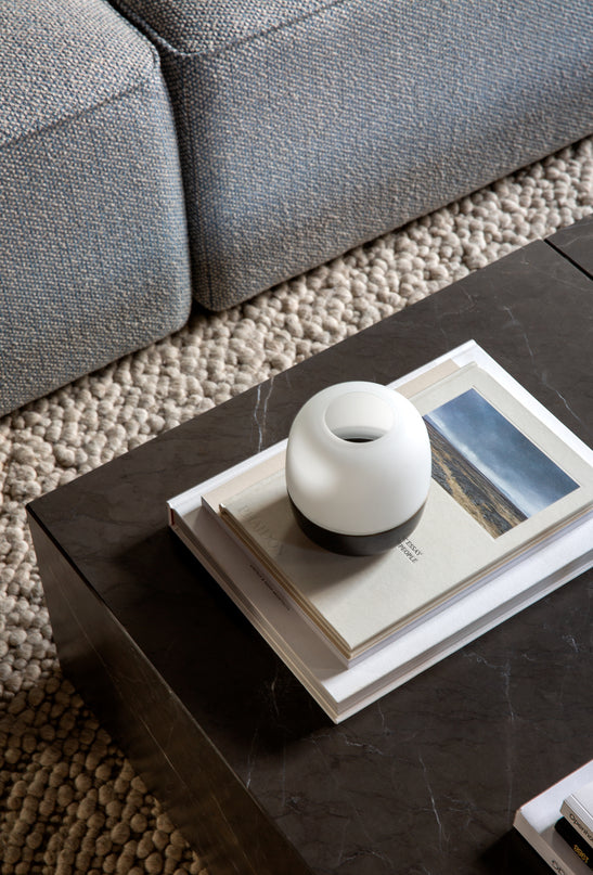 Kávový stolík PLINTH pieskový kameň