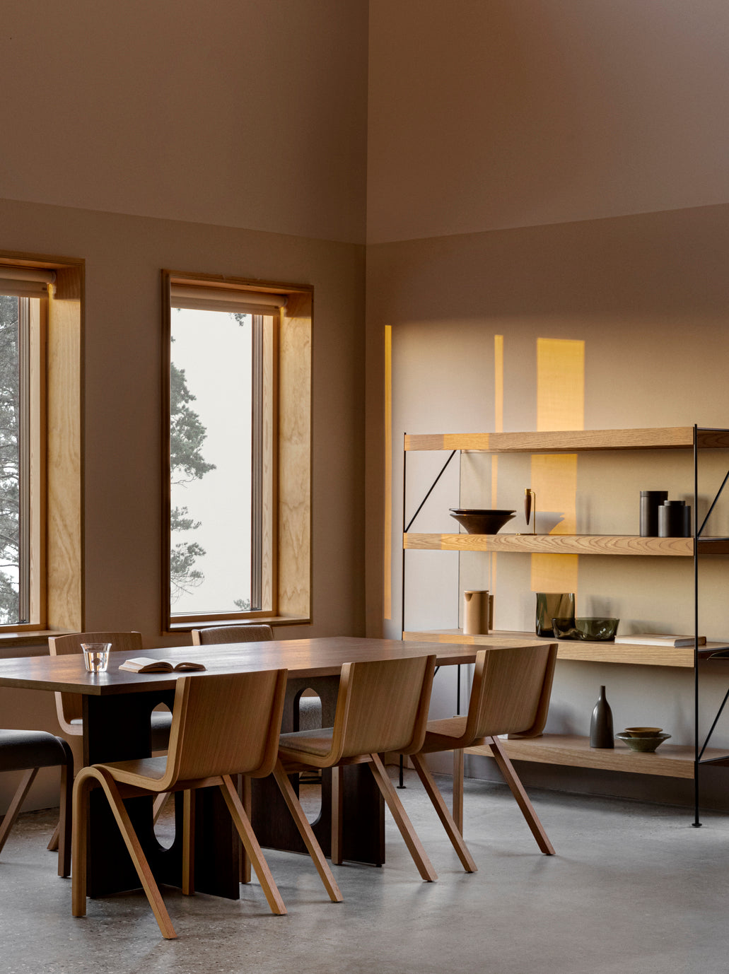 Stolička READY tmavé dubové drevo