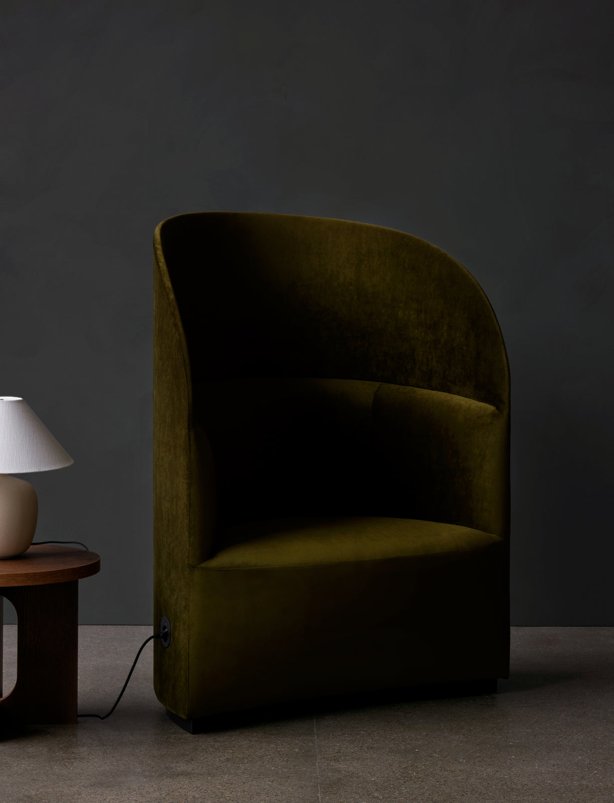 Kreslo s vysokým operadlom TEAROOM svetlo béžové