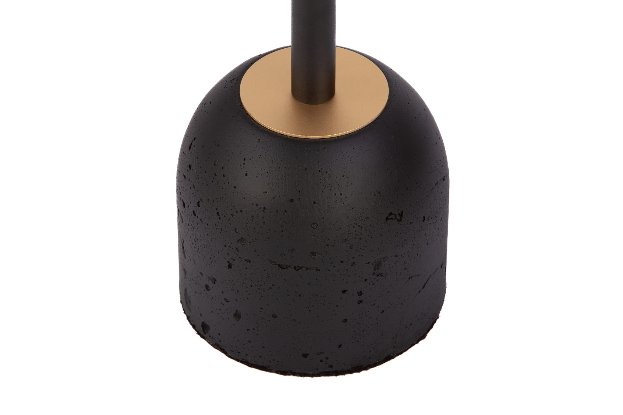 Kávový stolík BET HPL čierny s betónovým podstavcom