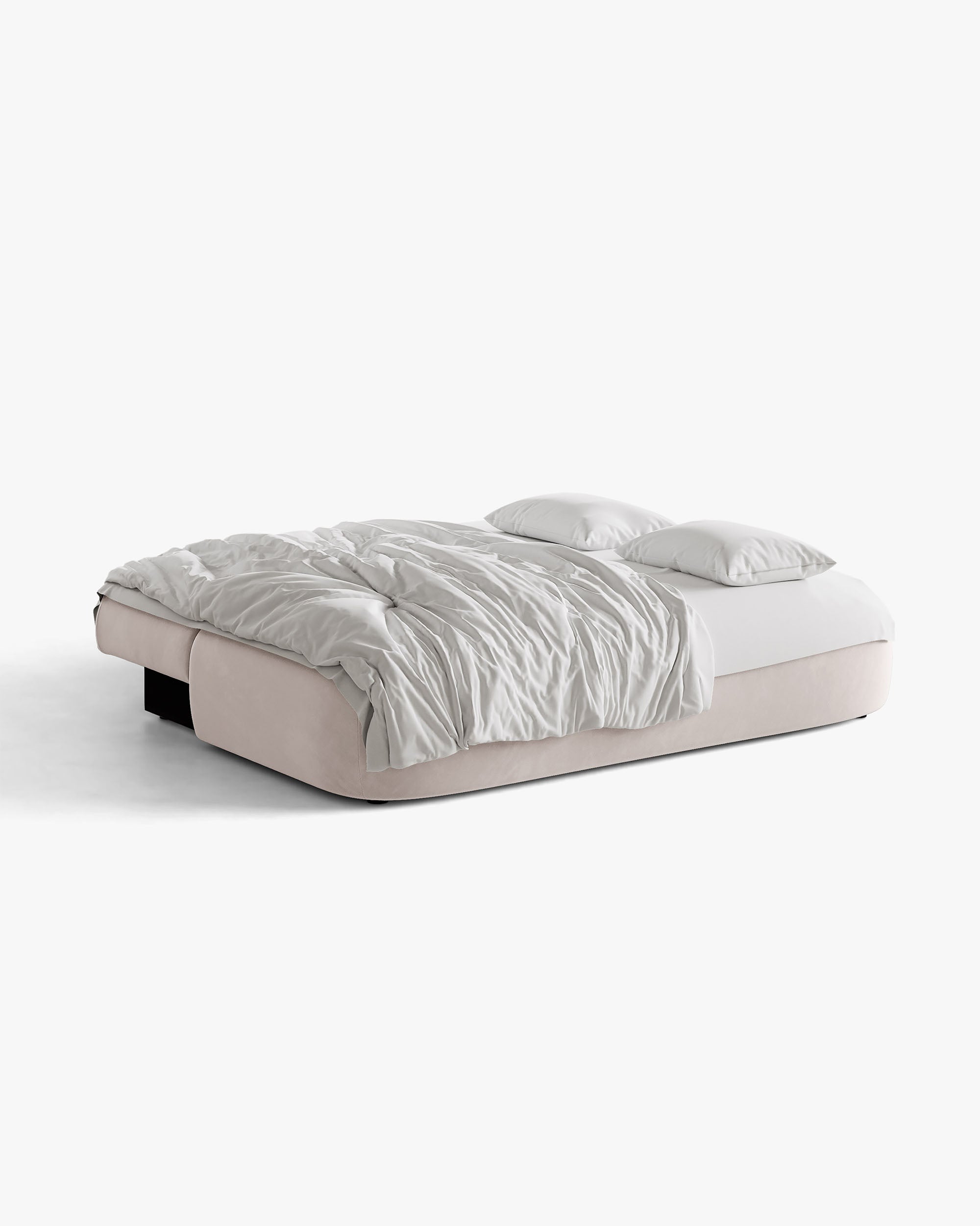Sofa pre tri osoby z jemného zamatového materiálu s funkciou spania HENA v svetlosivej farbe s modrými vankúšmi.