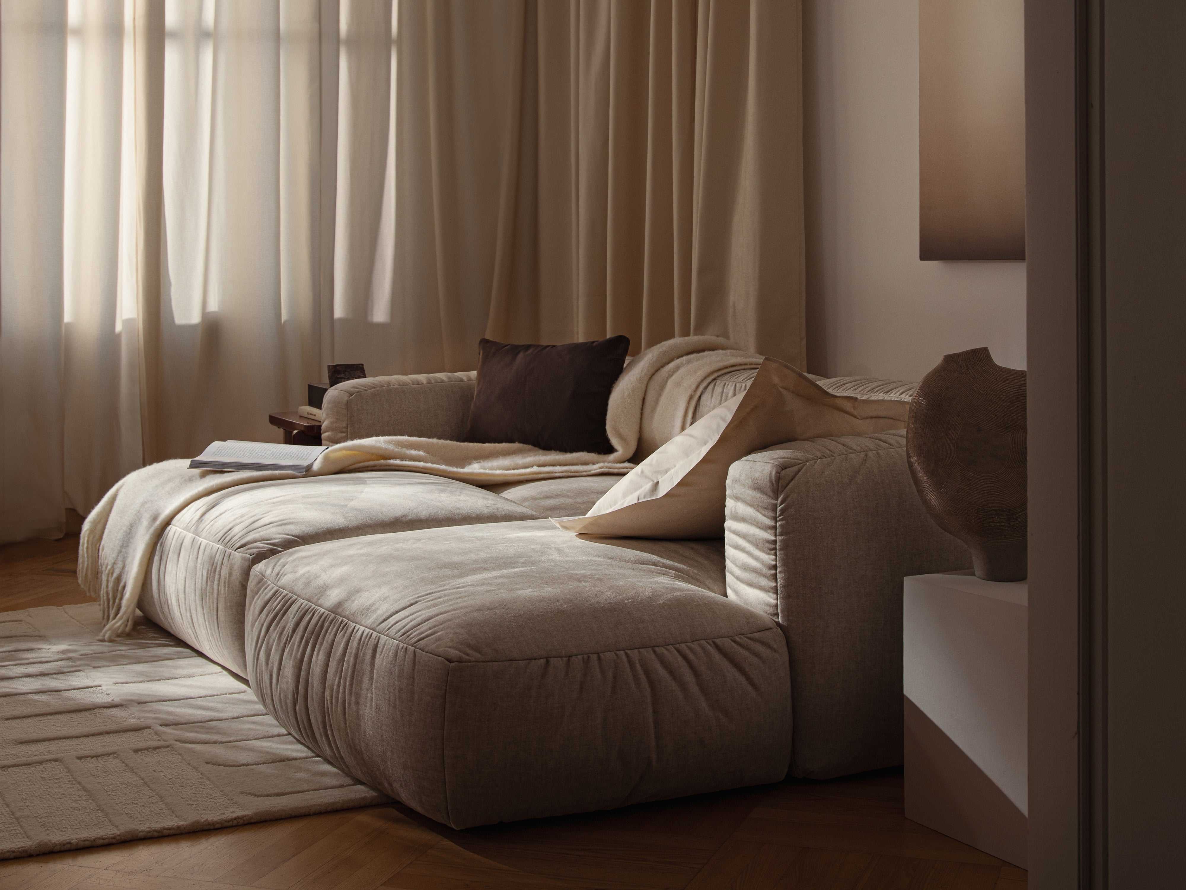 Petrol Right-Hand Velvet Corner Sofa with Sleeping Function MARTINA