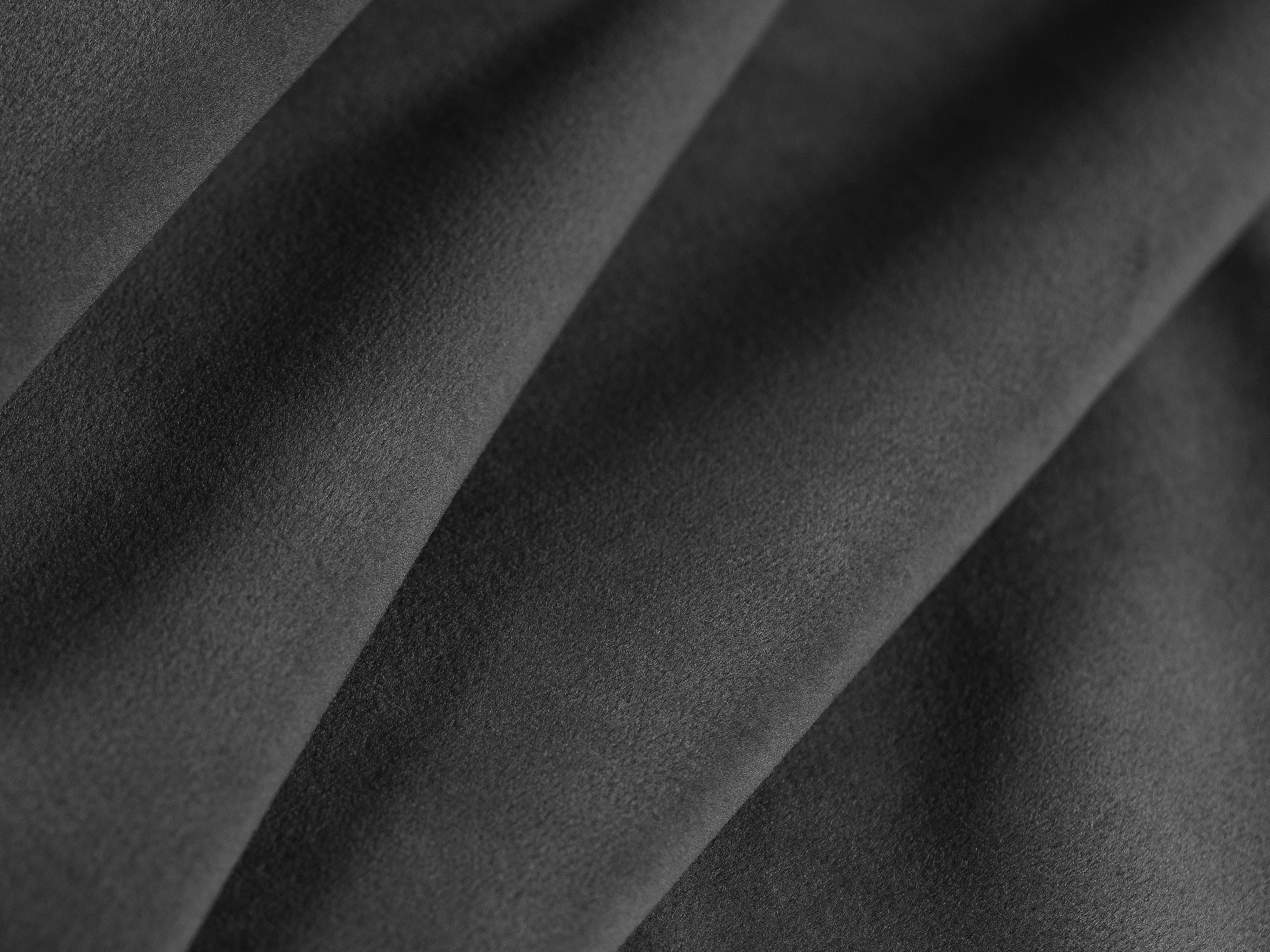 Modulárny rohový gauč so stolíkom 3-miestny pravostranný zamatový MILEY šedý