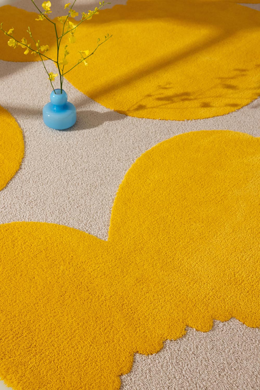 ISO wool rug Unique yellow