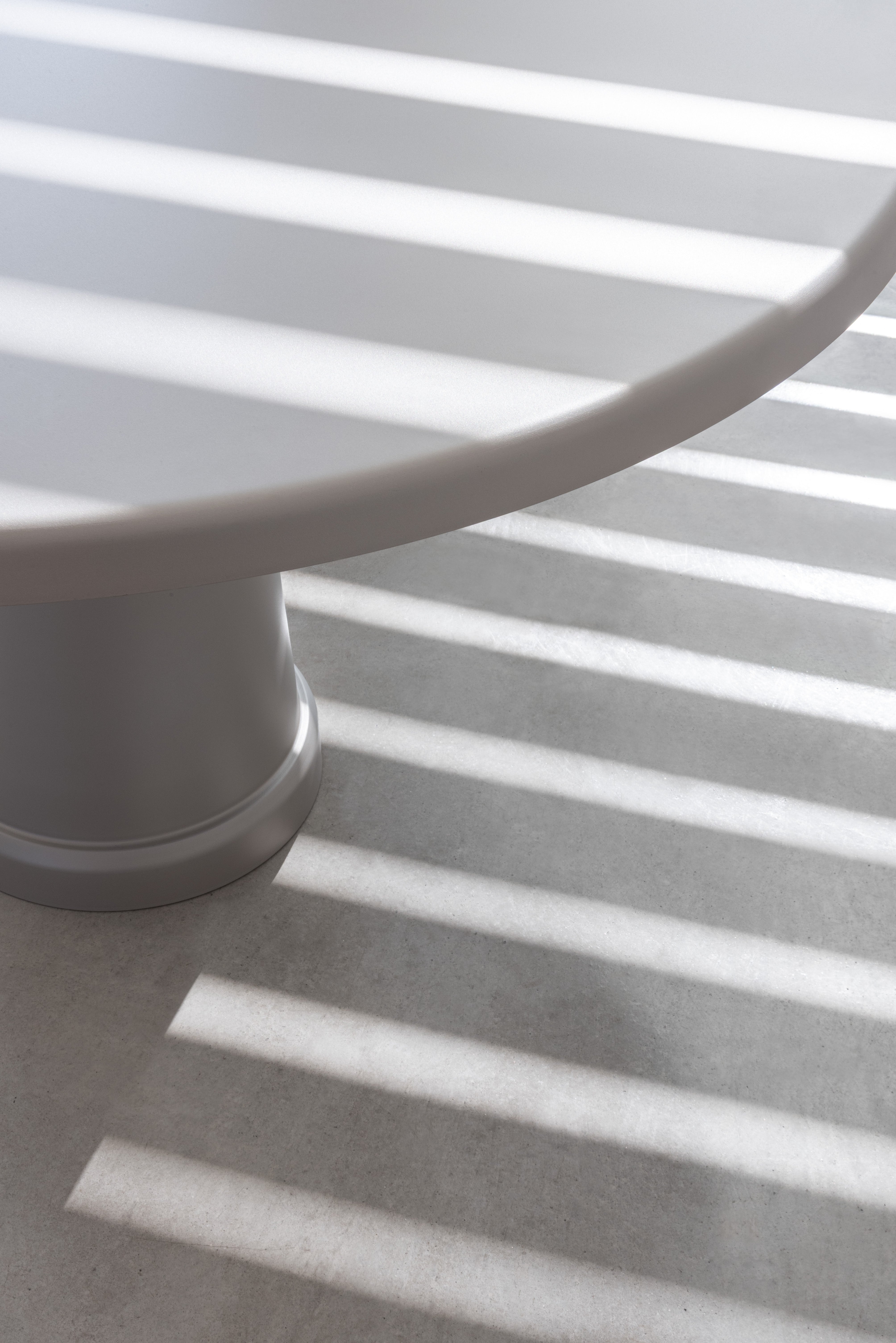 ALL-ROUND round table gray