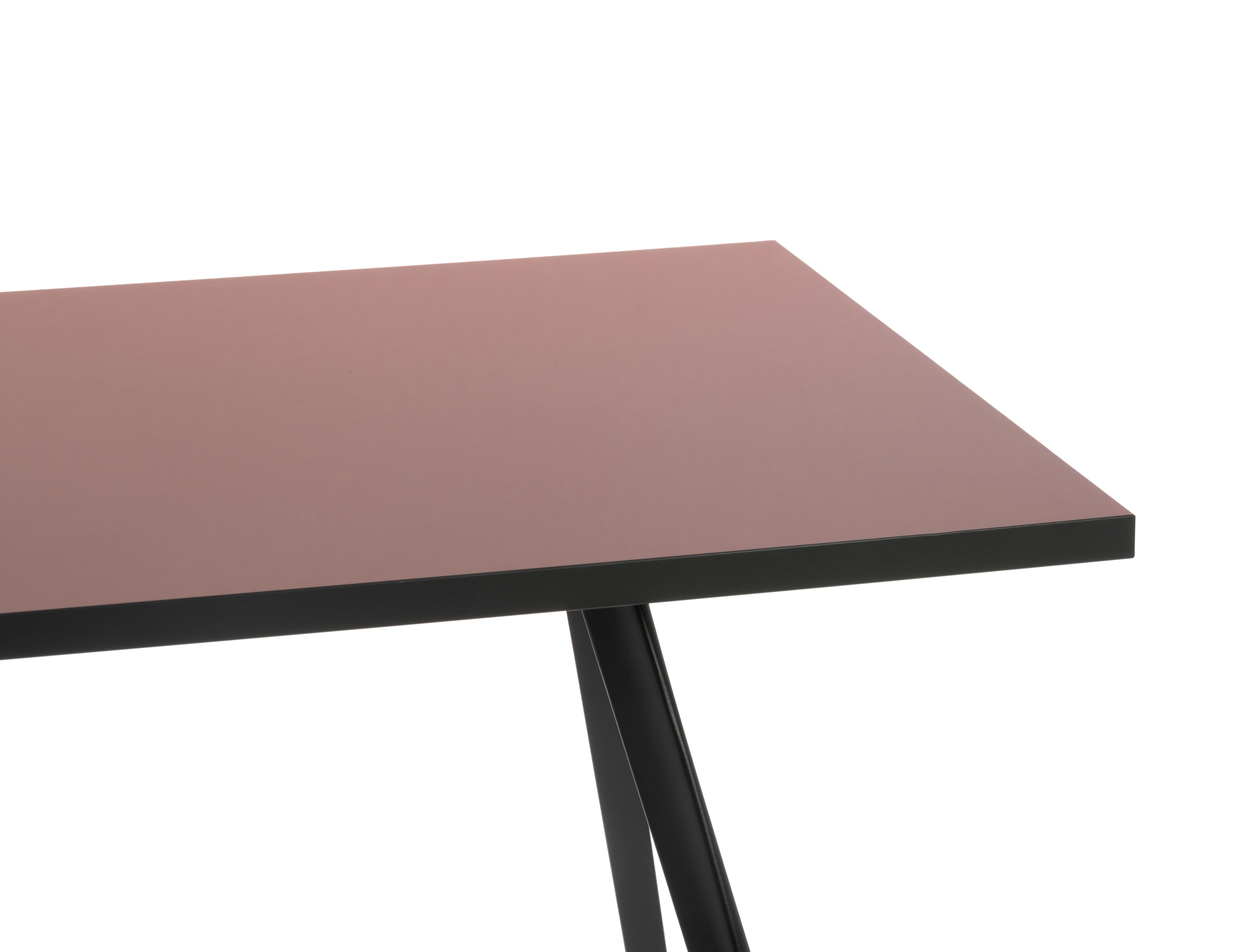 Písací stôl BAGUETTE bordový s čiernym podstavcom