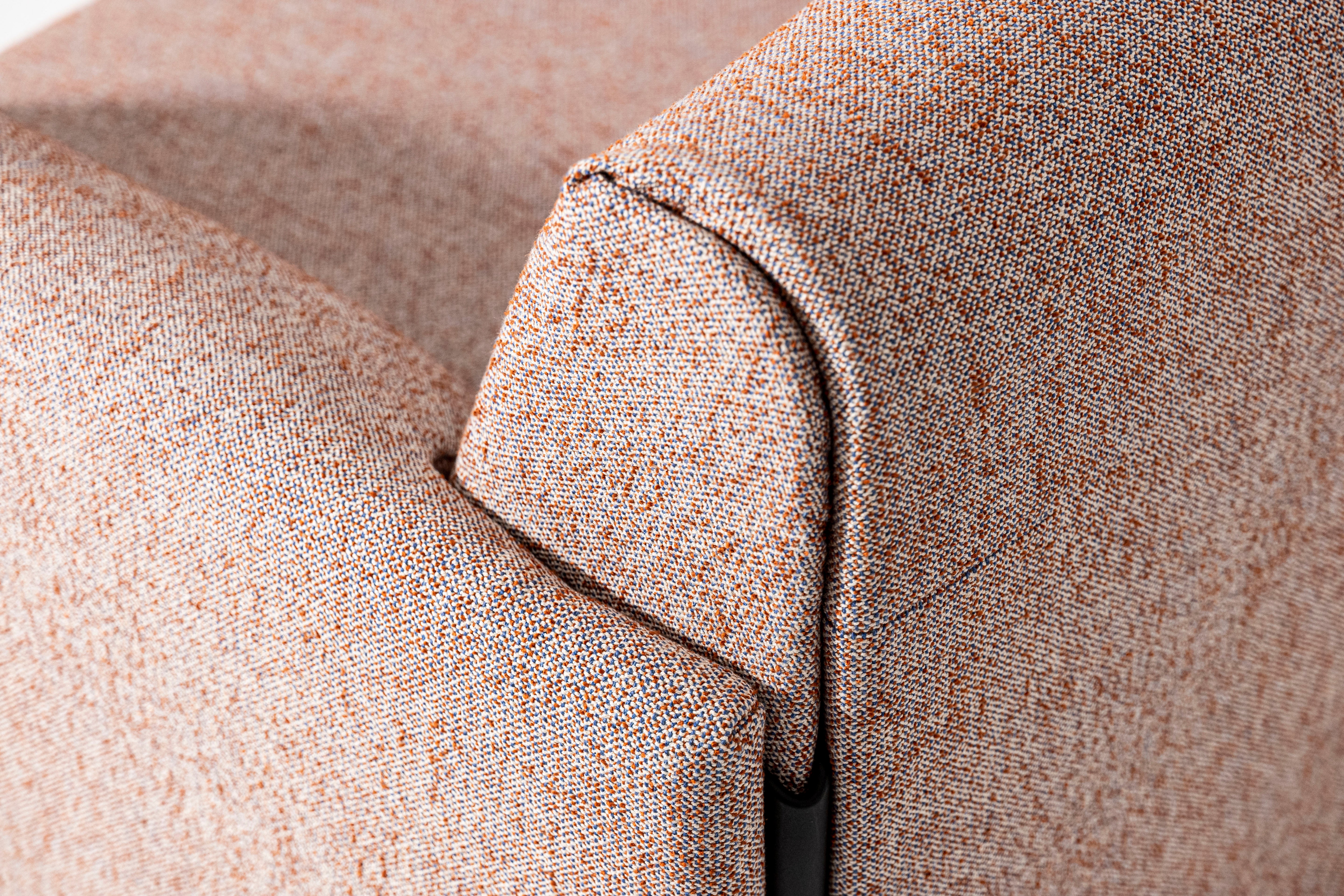 Čalúnené kreslo COSTUME