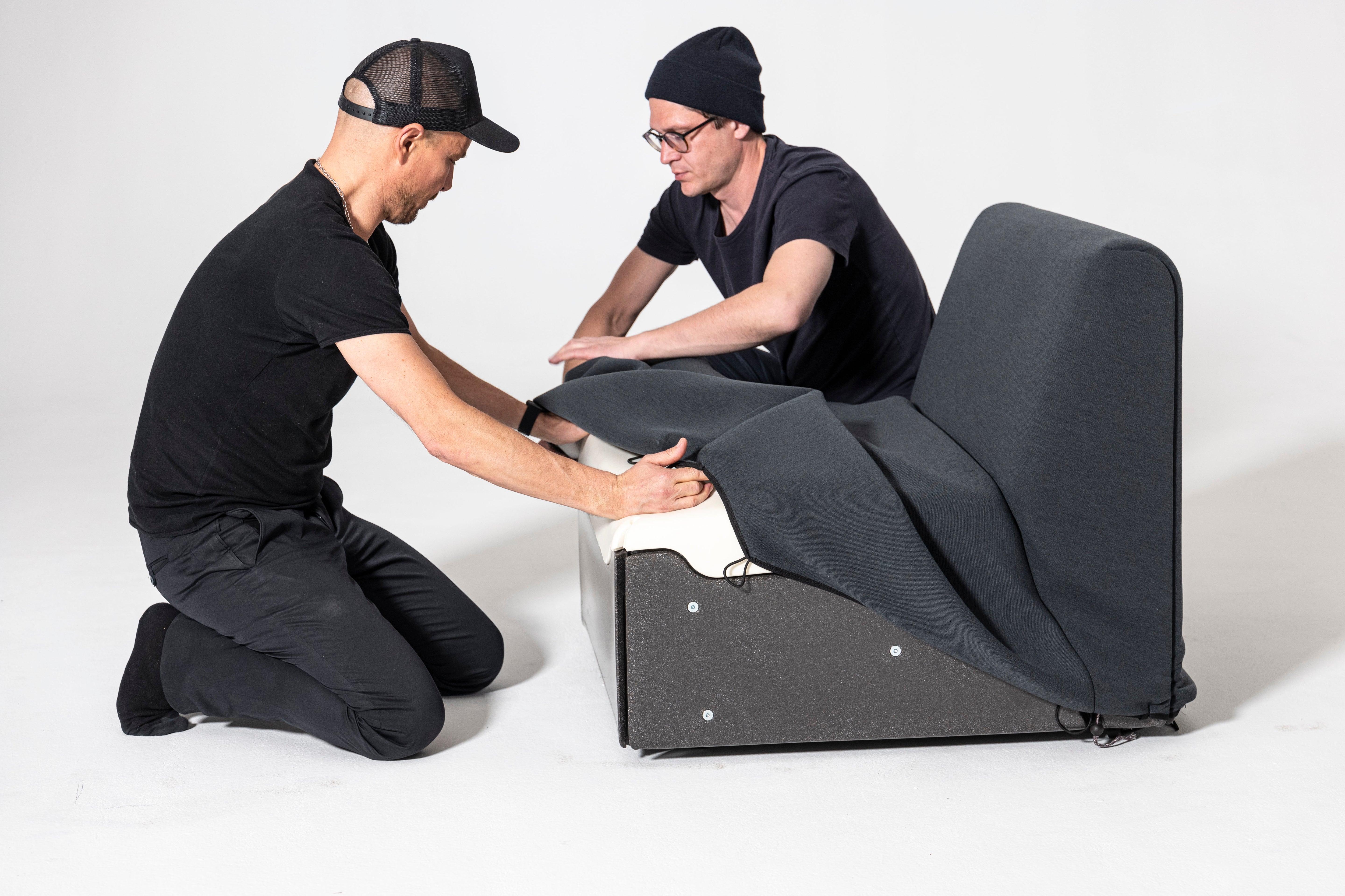 Modulová pohovka COSTUME - čalúnený stredný modul