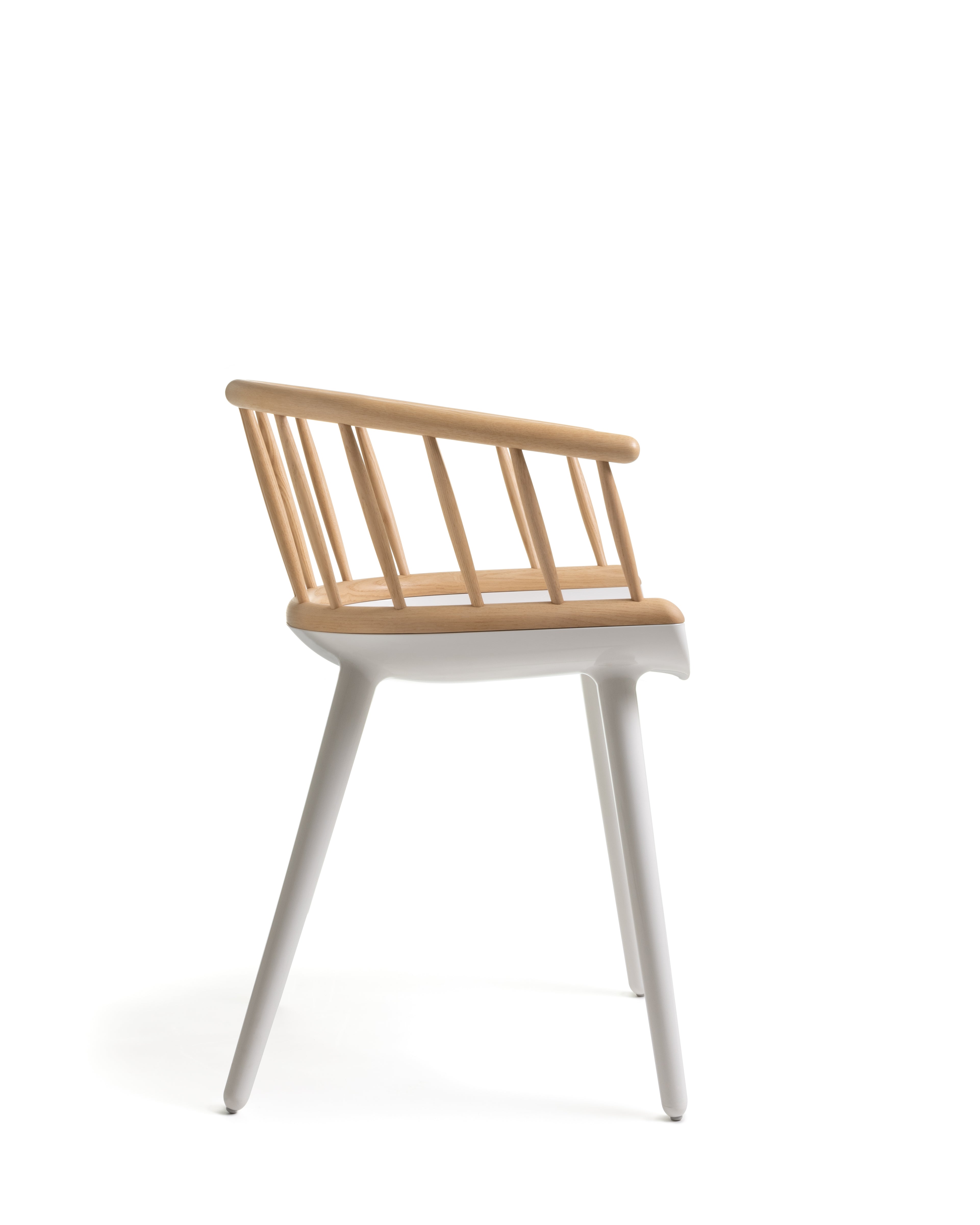 CYBORG STICK chair with a white base and ash wood.