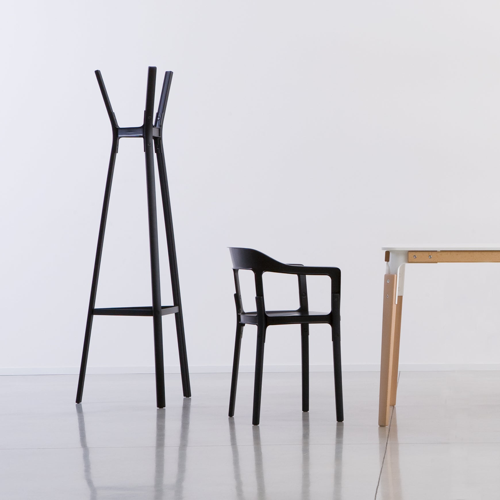 STEELWOOD standing coat rack black beech wood