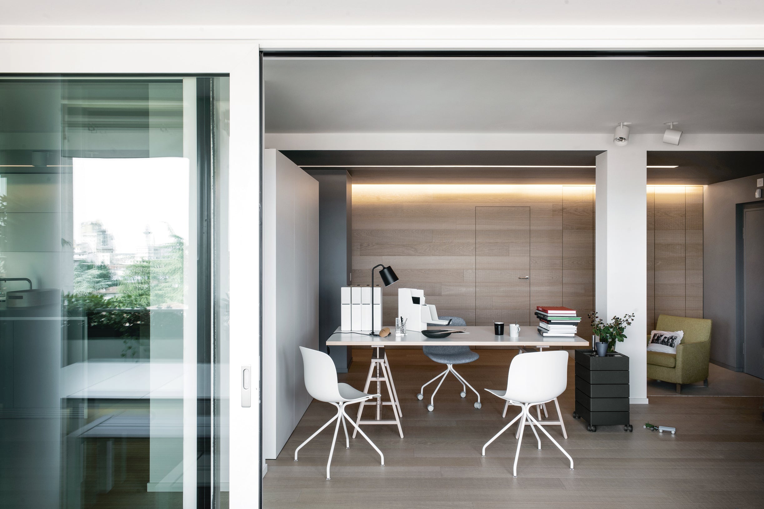 TROY green office chair